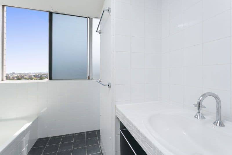 8 Doris Street, WEST END QLD 4101, West End - Thumbnail 6