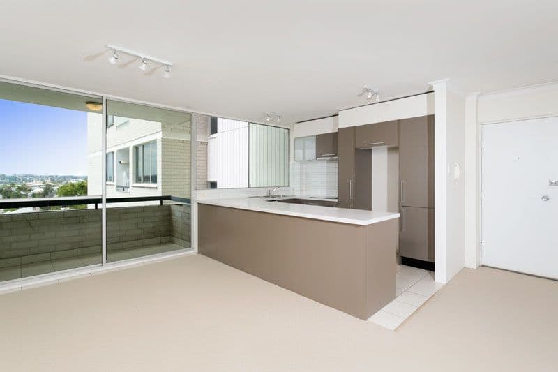 8 Doris Street, WEST END QLD 4101, West End - Thumbnail 7