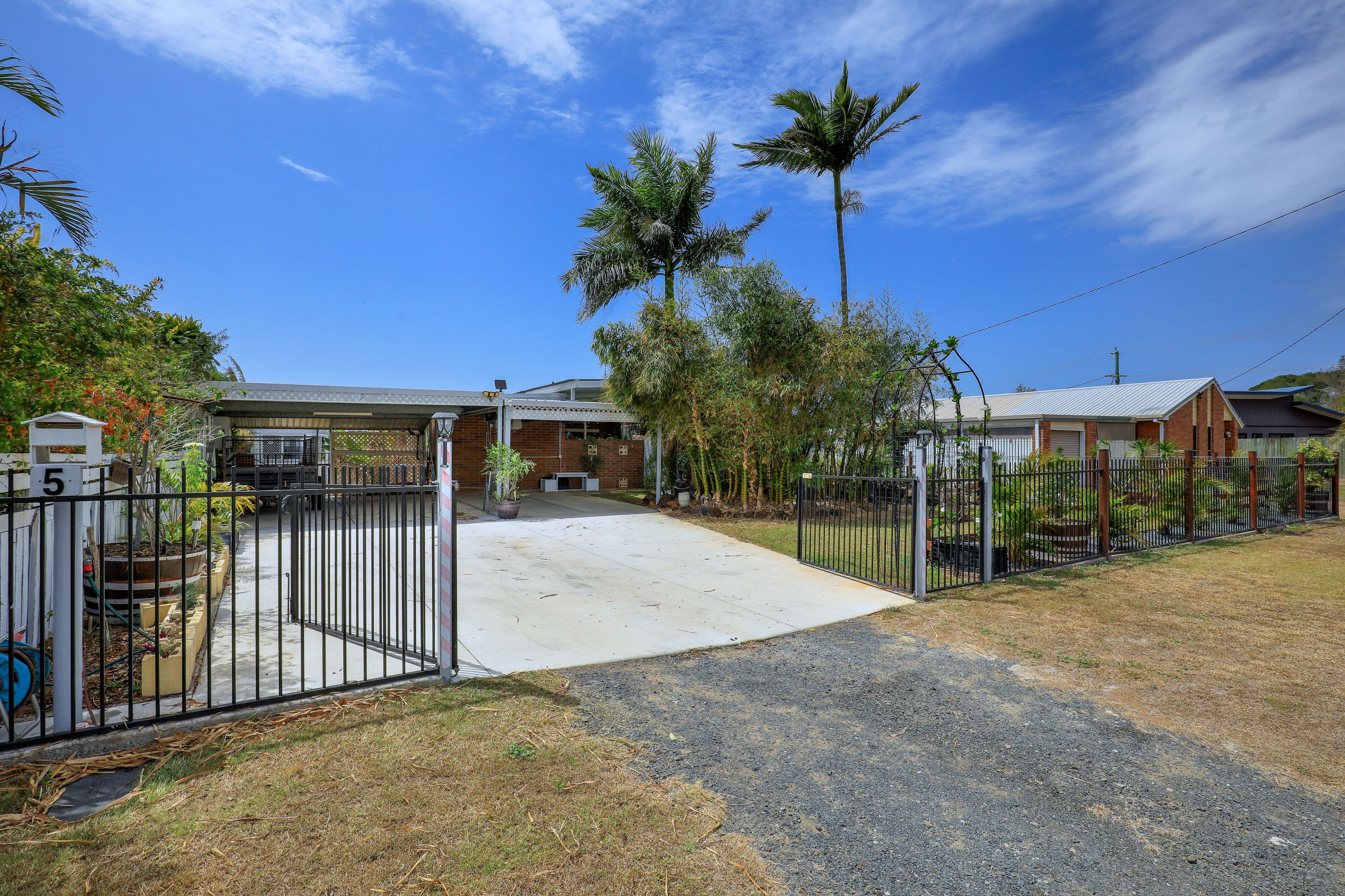 5 Aldridge Street, Burnett Heads QLD 4670, Burnett Heads - Image 1