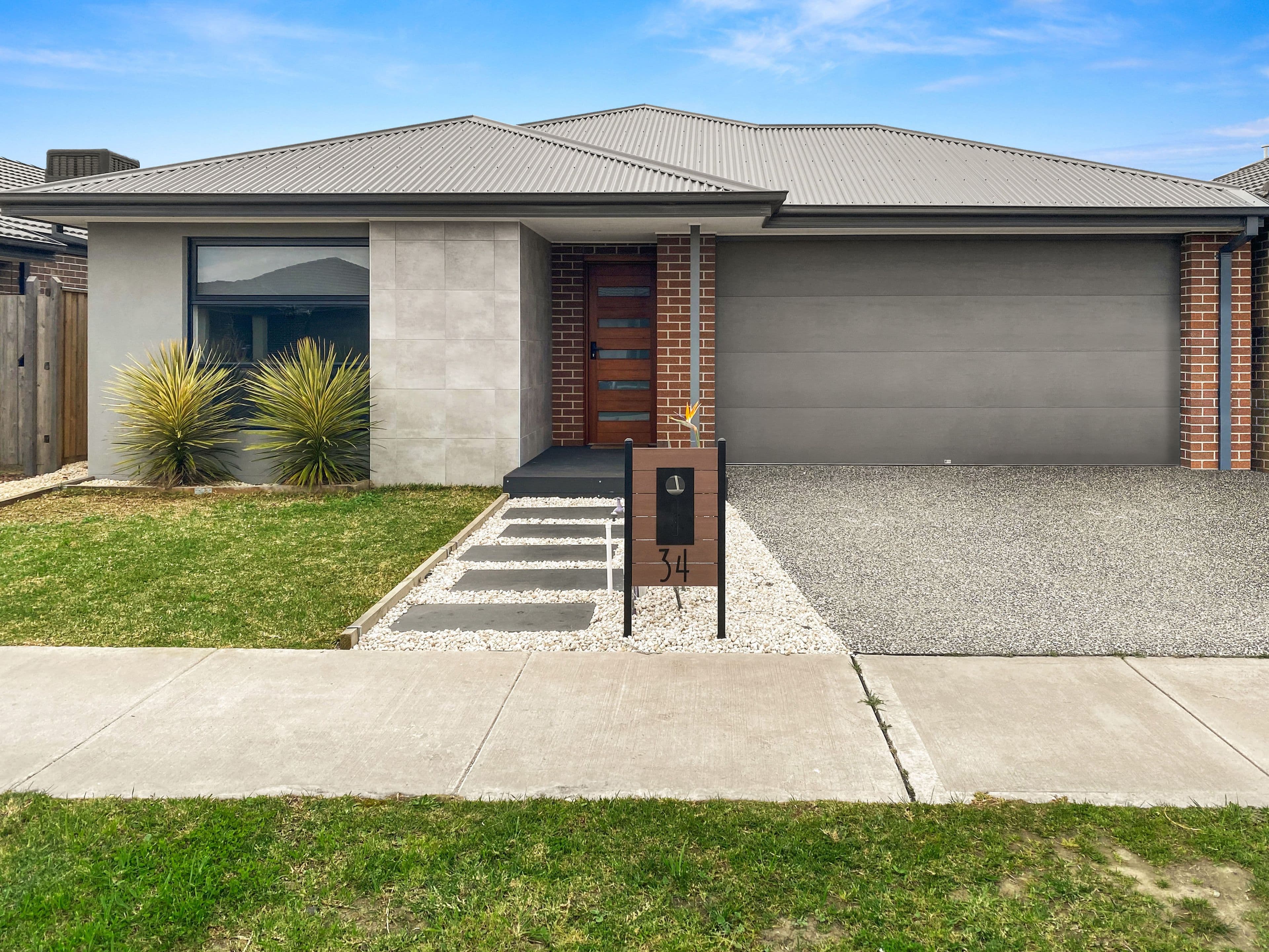 34 Tara Boulevard, Officer VIC 3809, Officer - Image 1