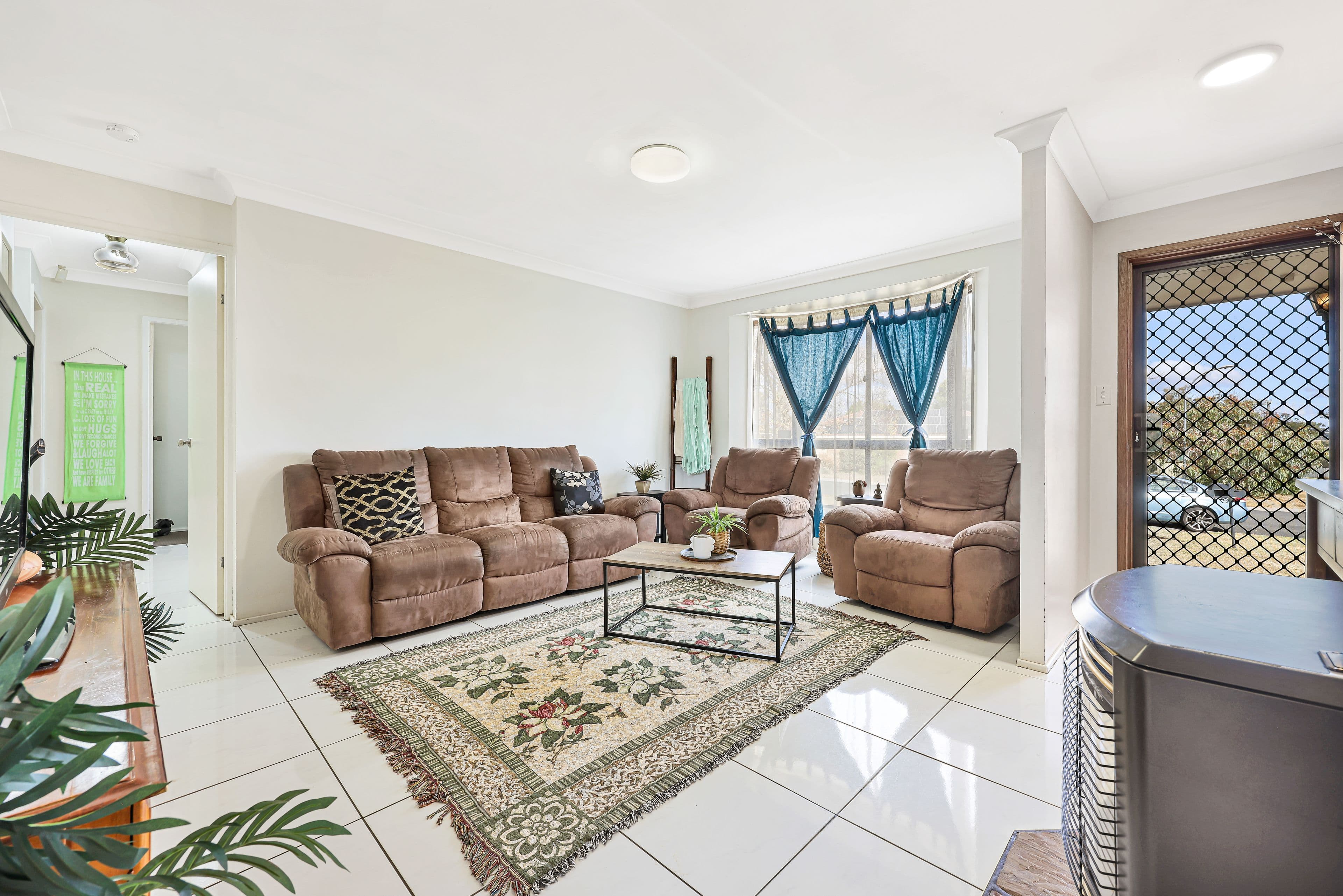 2 Charles Coxen Close, Tamworth NSW 2340, Oxley Vale - Thumbnail 3