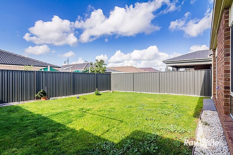 39 Kindred Avenue, Cranbourne North VIC 3977, Cranbourne North - Thumbnail 7