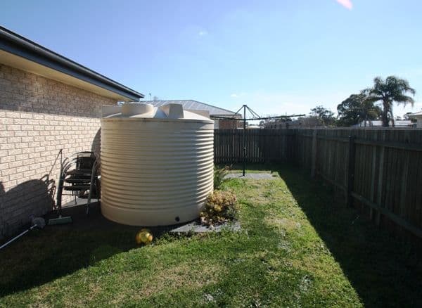 12 Ridgeview Road, WARWICK QLD 4370, Warwick - Thumbnail 2