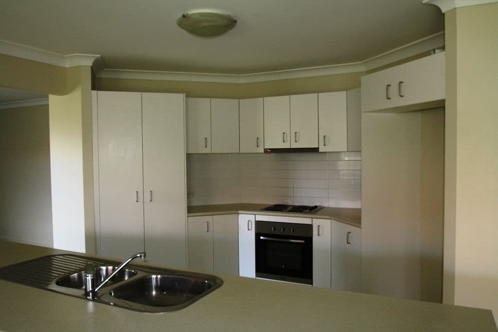 12 Ridgeview Road, WARWICK QLD 4370, Warwick - Thumbnail 5