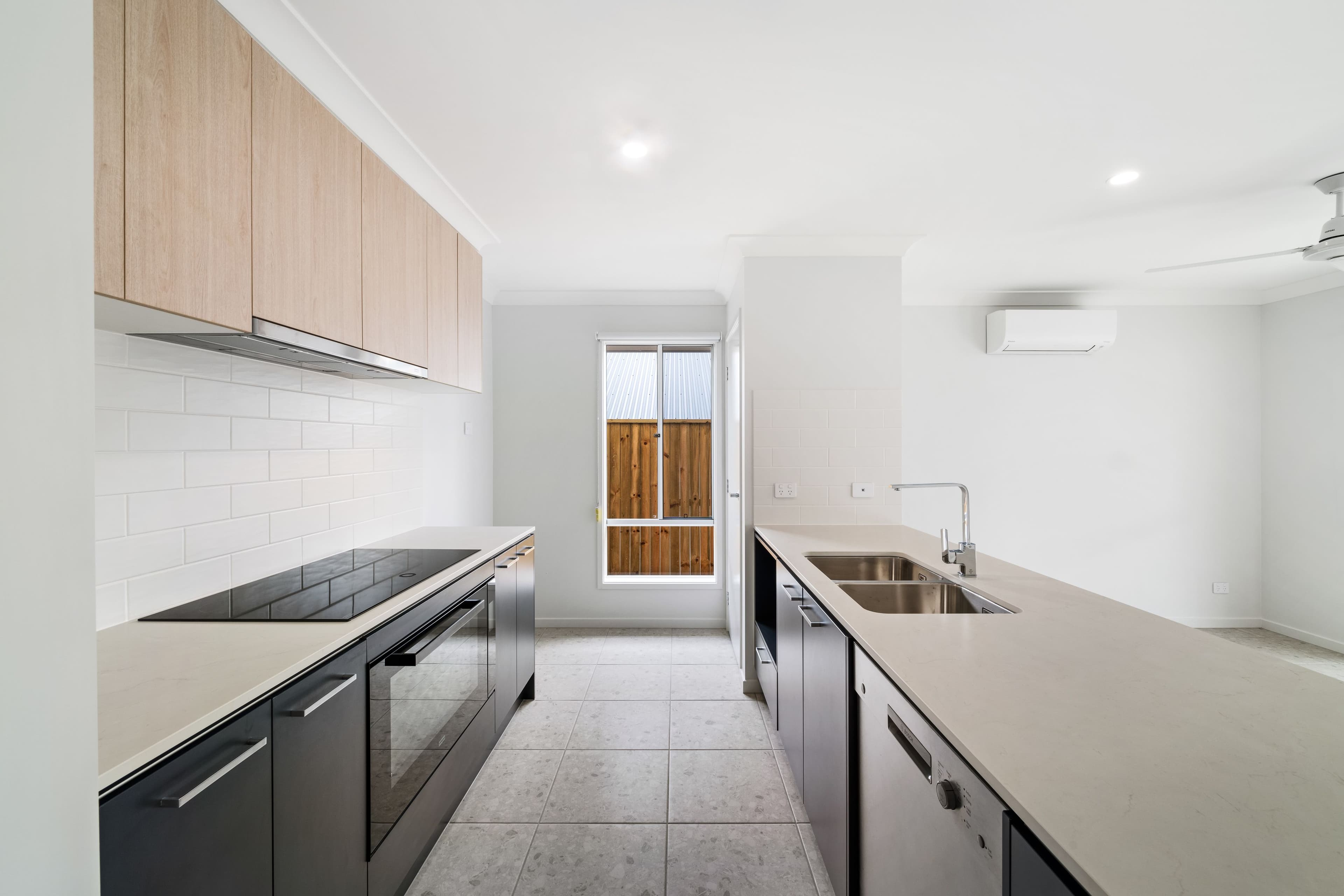 7 Aurora Crescent, Glass House Mountains QLD 4518, Glass House Mountains - Thumbnail 3