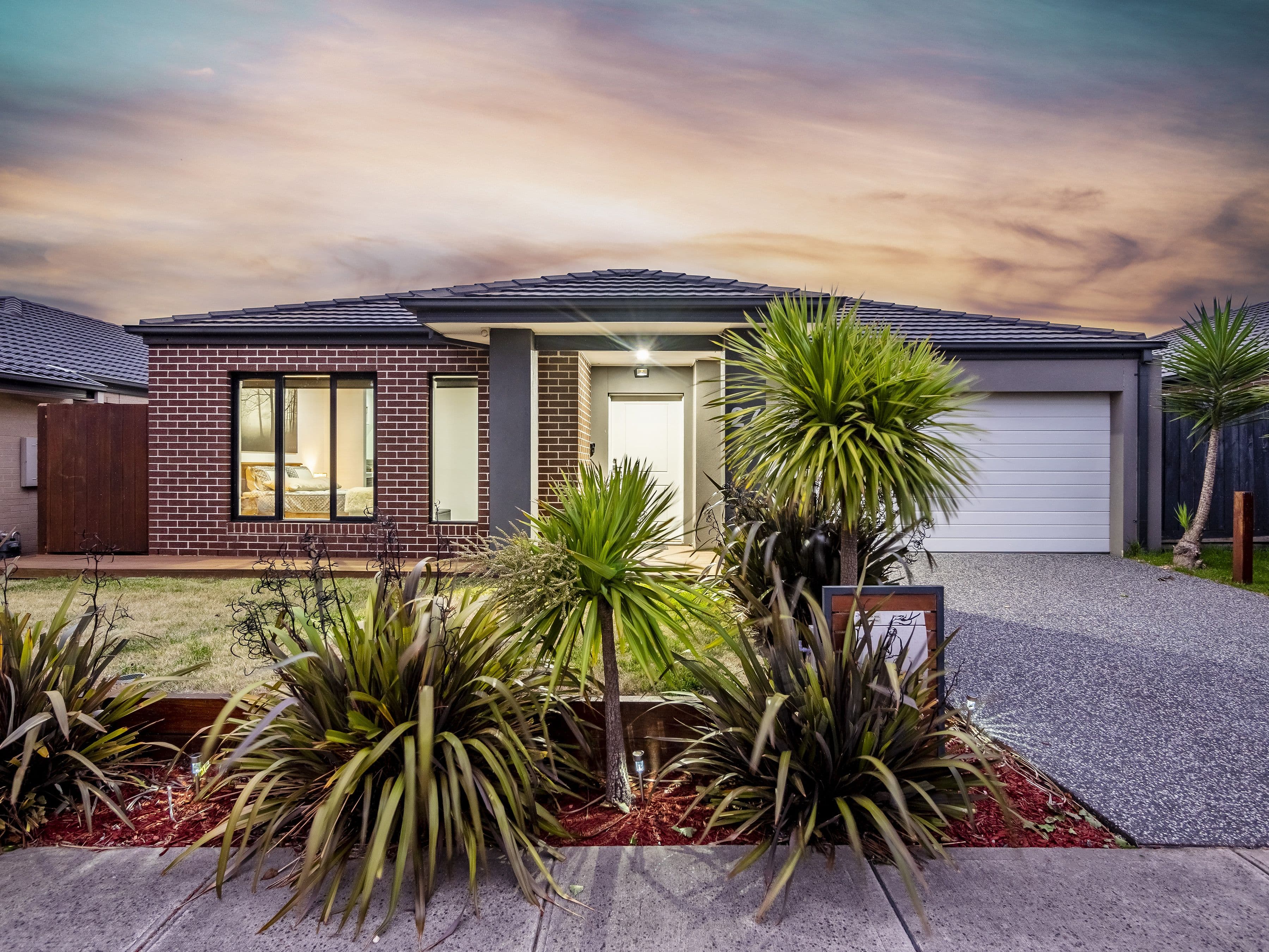 27 St Clair Avenue, Cranbourne West VIC 3977, Cranbourne West - Image 1