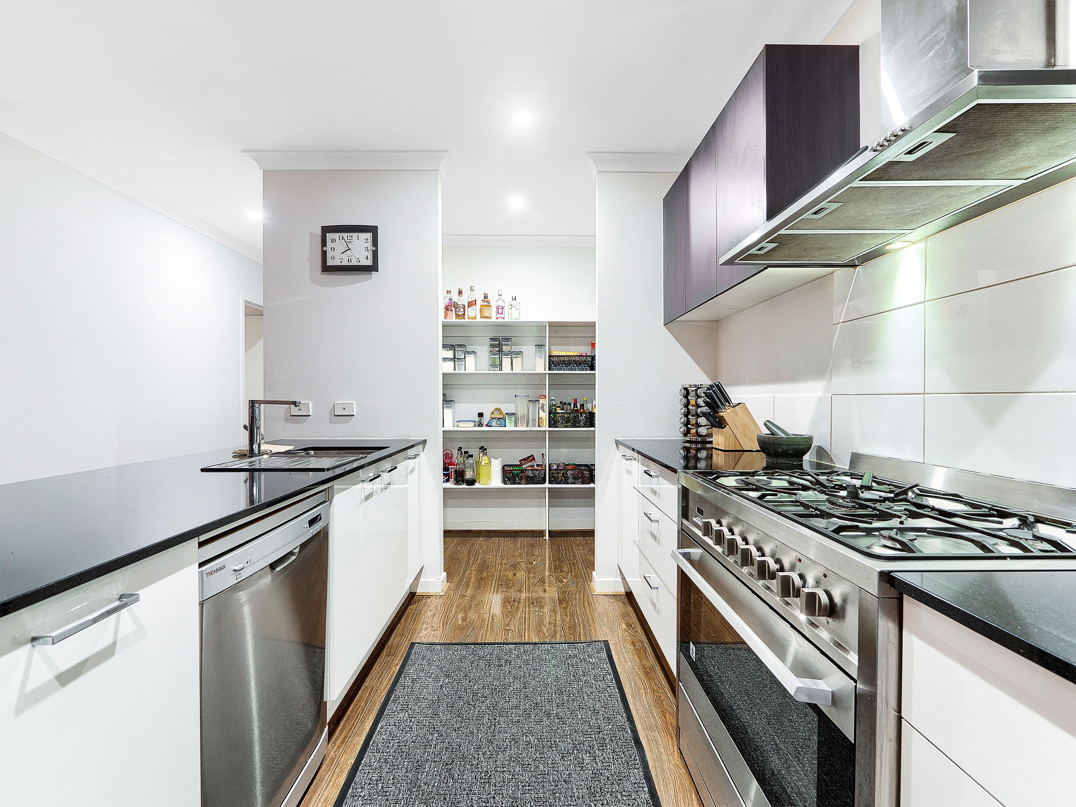27 St Clair Avenue, Cranbourne West VIC 3977, Cranbourne West - Thumbnail 4