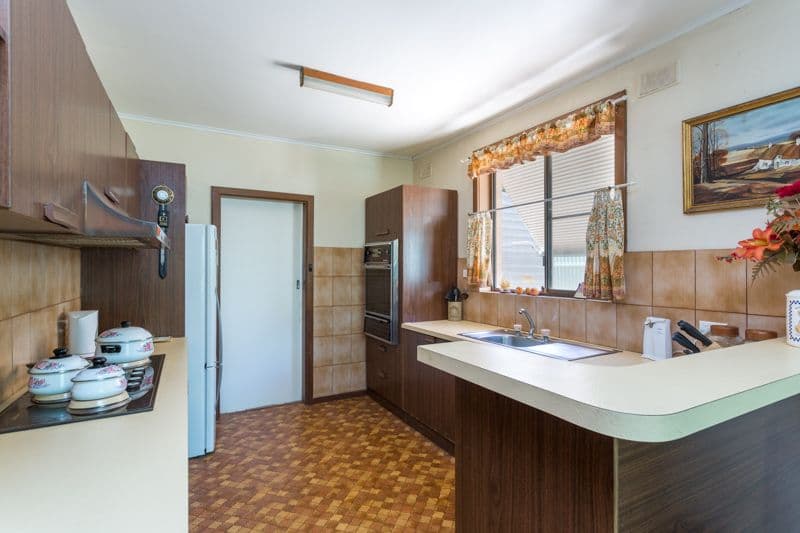 17 Mosterton Road, Elizabeth Park SA 5113, Elizabeth Park - Thumbnail 4