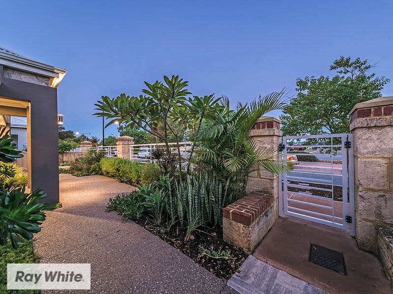 10 Spurwing Way, South Guildford WA 6055, South Guildford - Thumbnail 3