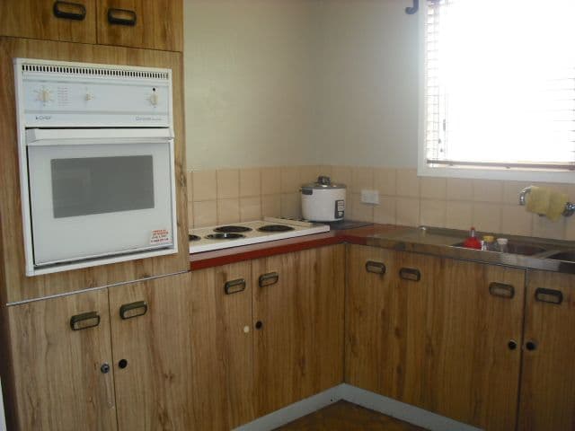 32 Phillip Parade, DECEPTION BAY QLD 4508, Deception Bay - Thumbnail 6