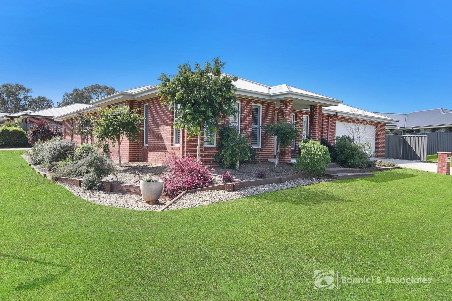 13 Gibson Boulevard, Tangambalanga VIC 3691, Tangambalanga - Thumbnail 2