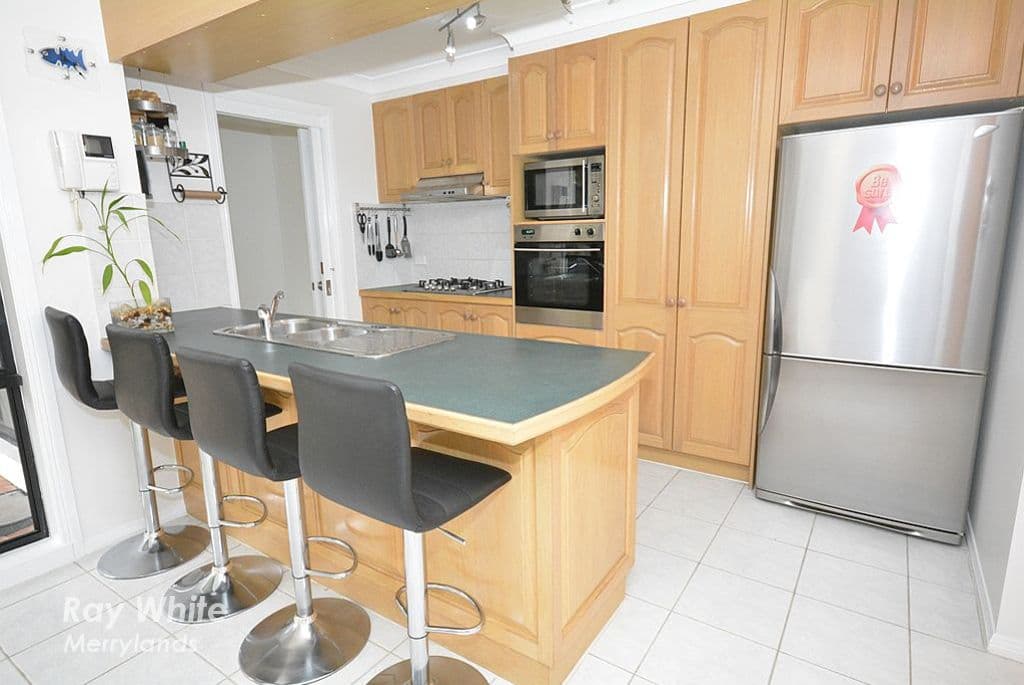 27 Blackbutt Crescent, Greystanes - Thumbnail 4