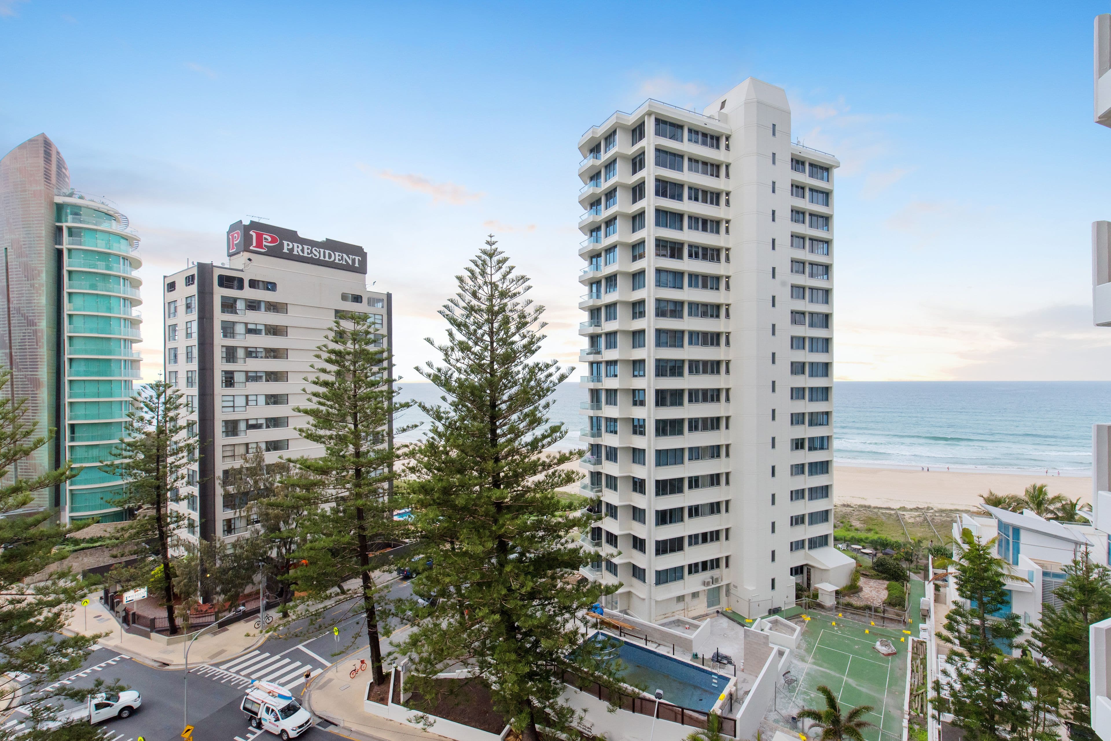 28 Northcliffe Terrace, Surfers Paradise QLD 4217, Surfers Paradise - Thumbnail 6
