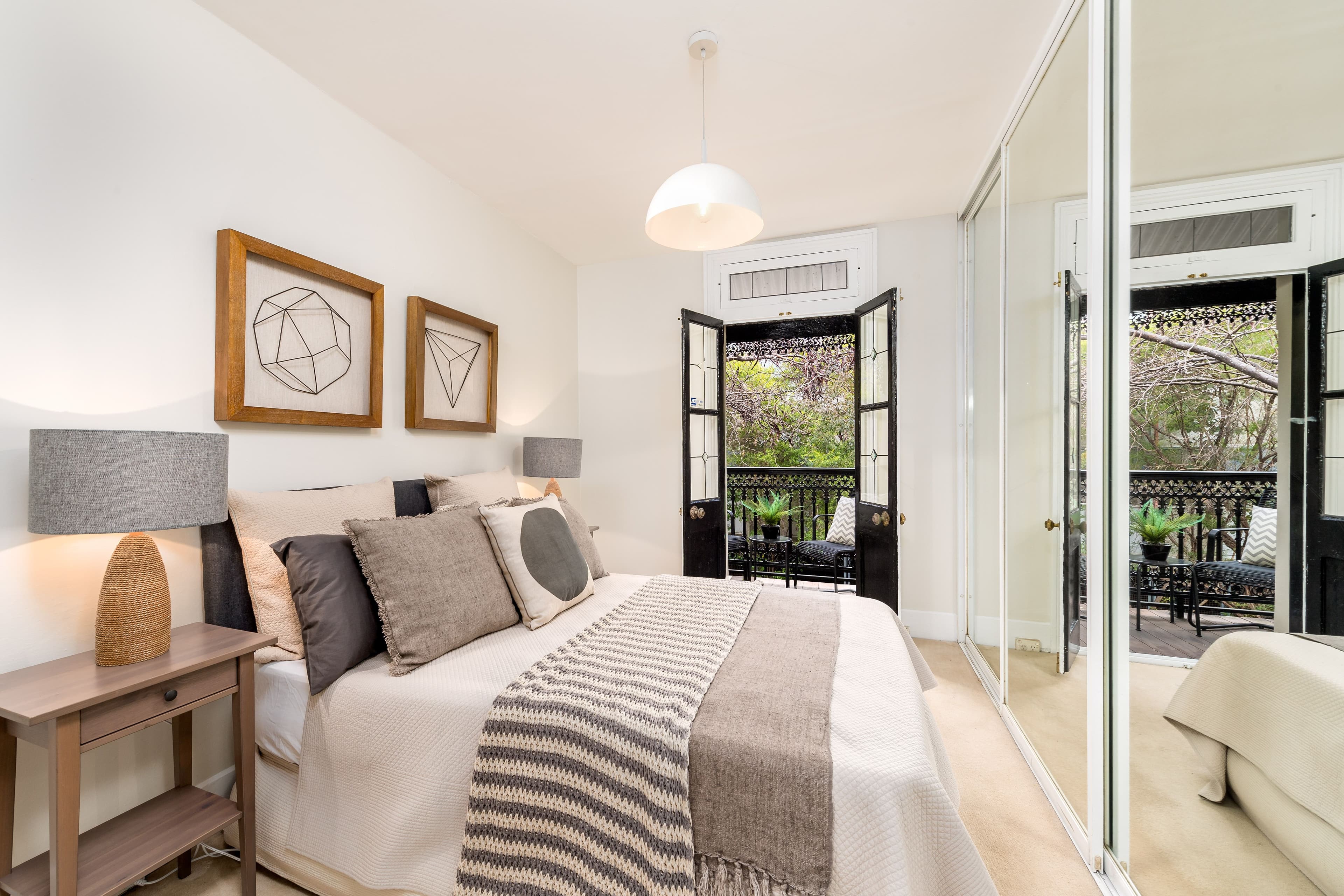 18 Whitehorse Street, Newtown - Thumbnail 5