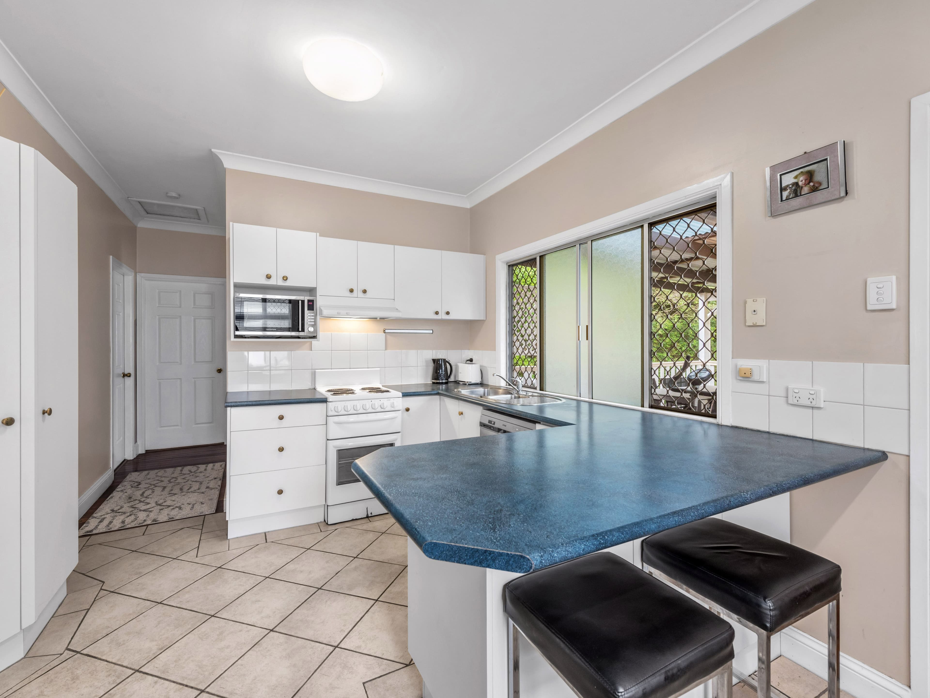 17 Goolara Street, Cannon Hill QLD 4170, Cannon Hill - Thumbnail 7