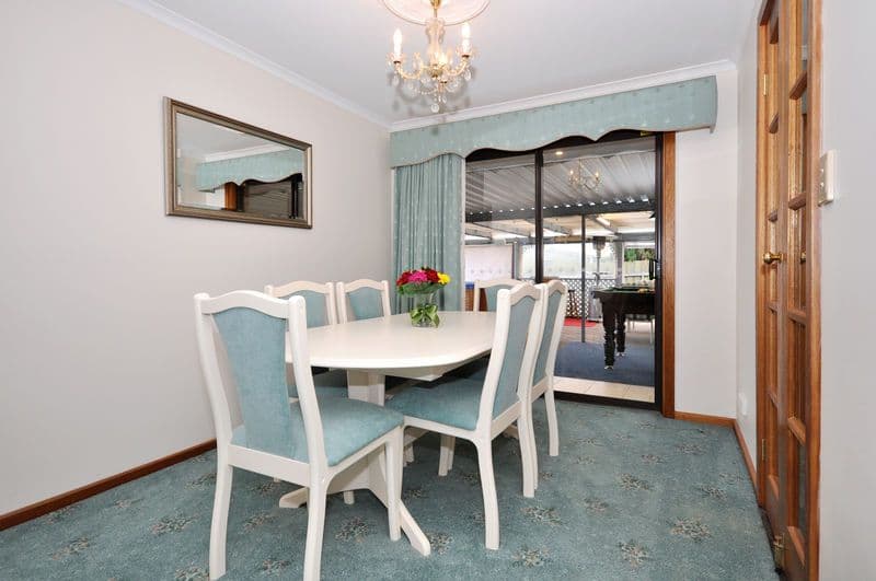 18 Cosgrove Crescent, OLD REYNELLA SA 5161, Old Reynella - Thumbnail 6