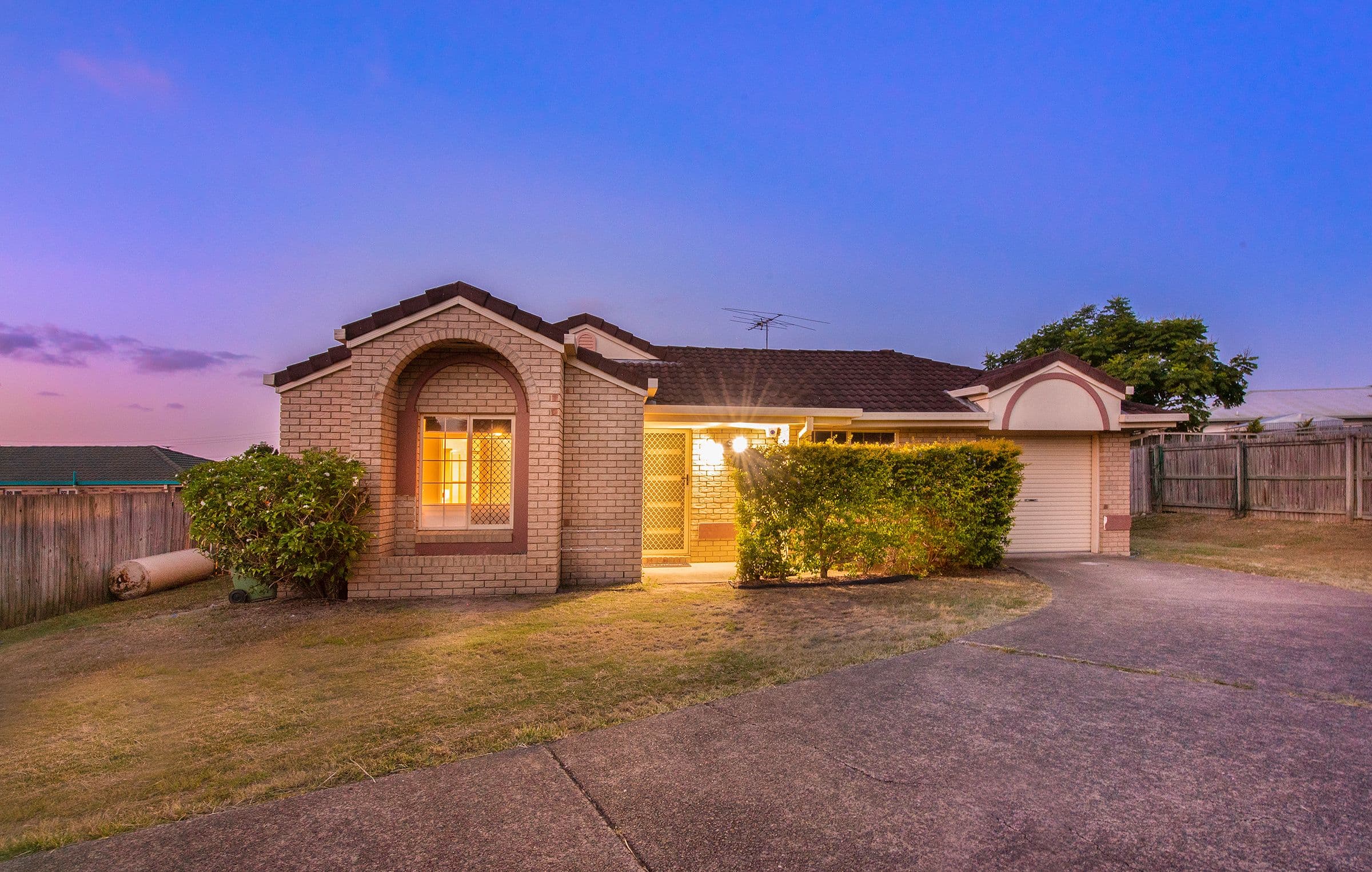 8 Debanie Court, Marsden QLD 4132, Marsden - Image 1