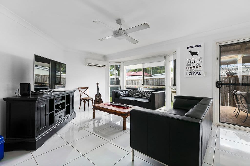27 Erncroft Place, Rocklea QLD 4106, Rocklea - Thumbnail 3