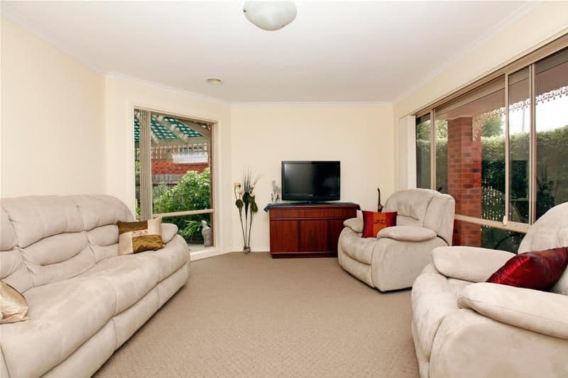 1 Jolly Terrace, SOUTH MORANG VIC 3752, South Morang - Thumbnail 3
