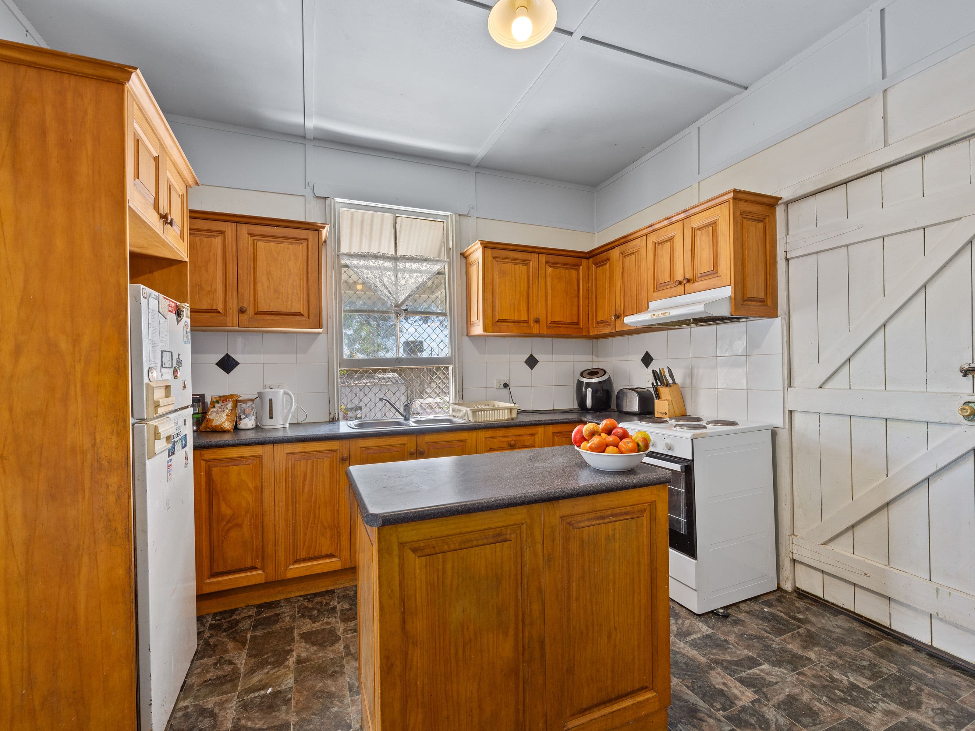 71 Keogh Street, West Ipswich QLD 4305, West Ipswich - Thumbnail 6