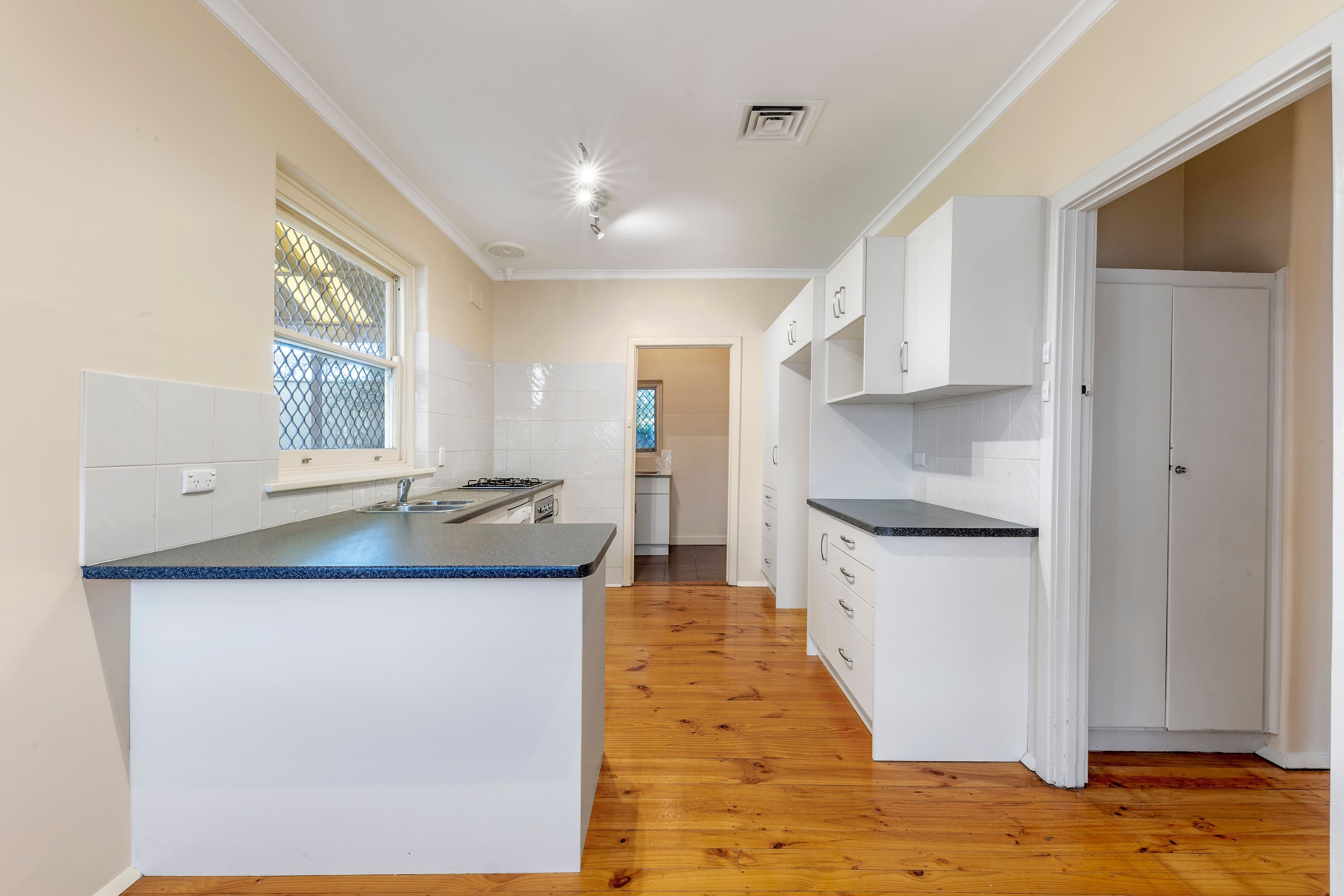 76 Fairview Terrace, Clearview SA 5085, Clearview - Thumbnail 7