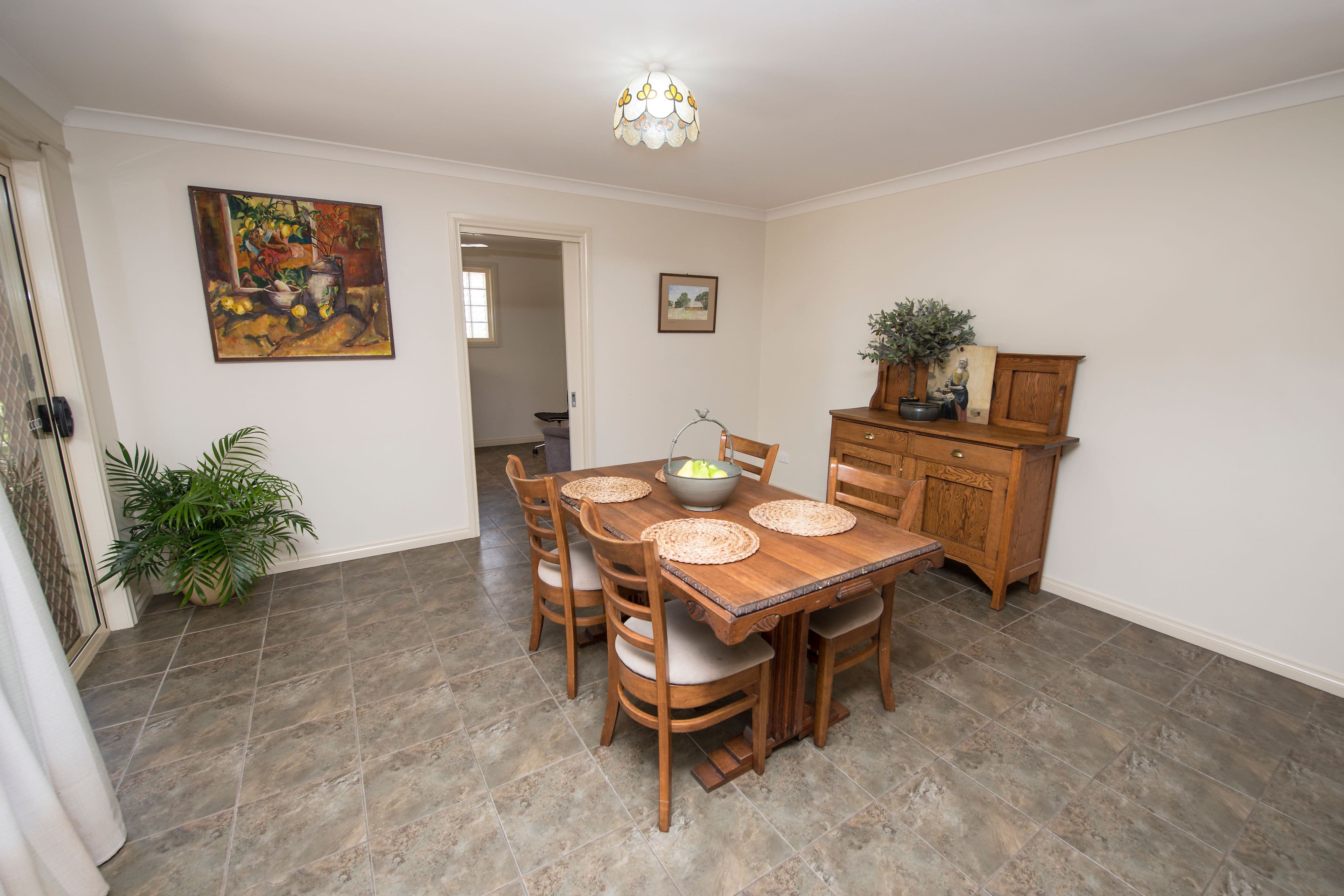 16 Derham Drive, Swan Hill VIC 3585, Swan Hill - Thumbnail 3