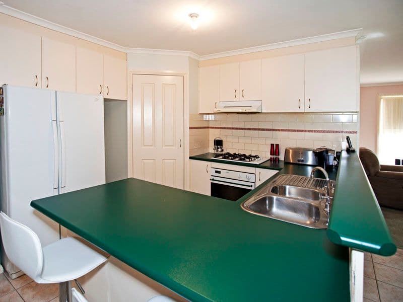 82 Bickford Road, GROVEDALE VIC 3216, Grovedale - Thumbnail 4
