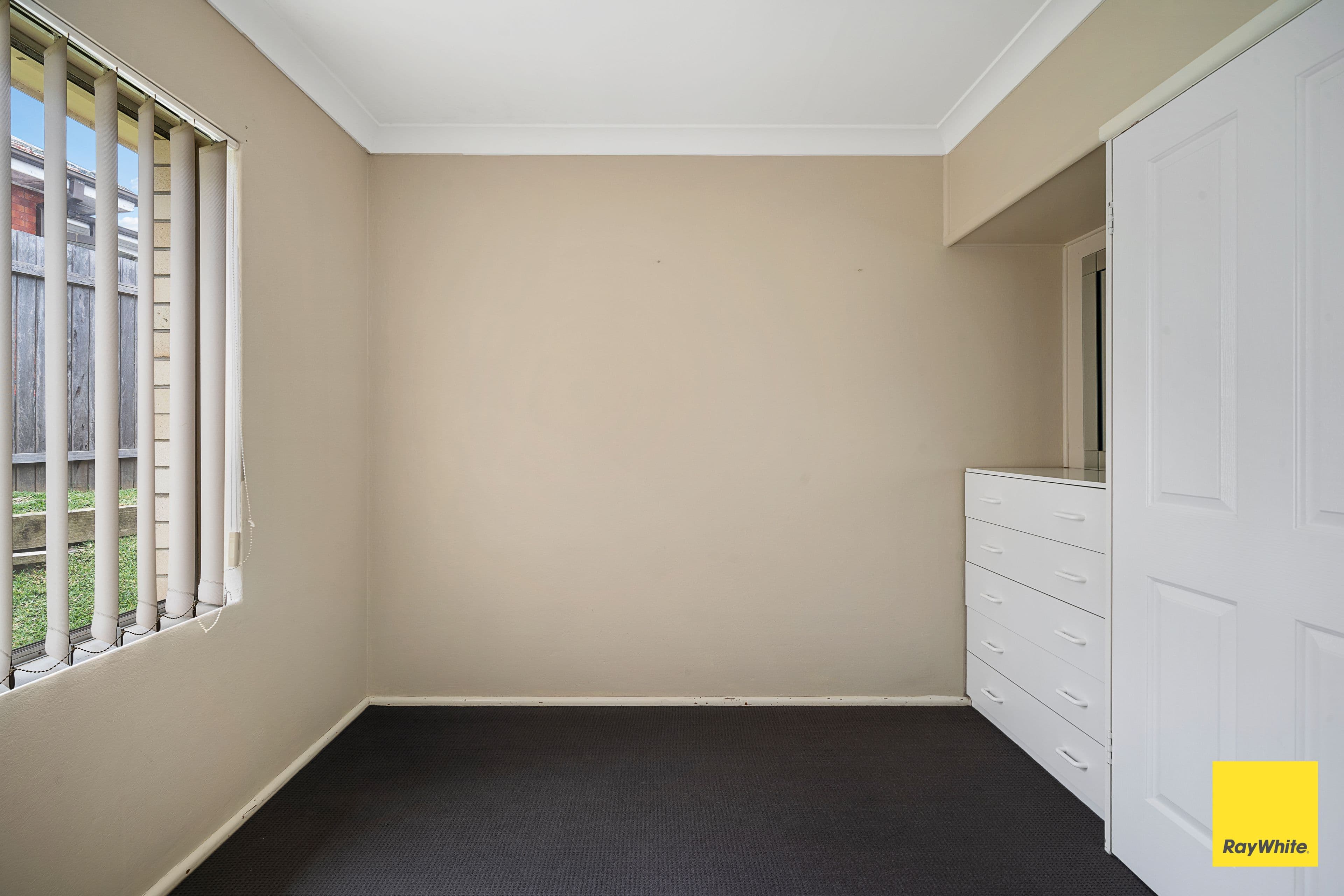 40 Plunkett Street, Nowra - Thumbnail 4