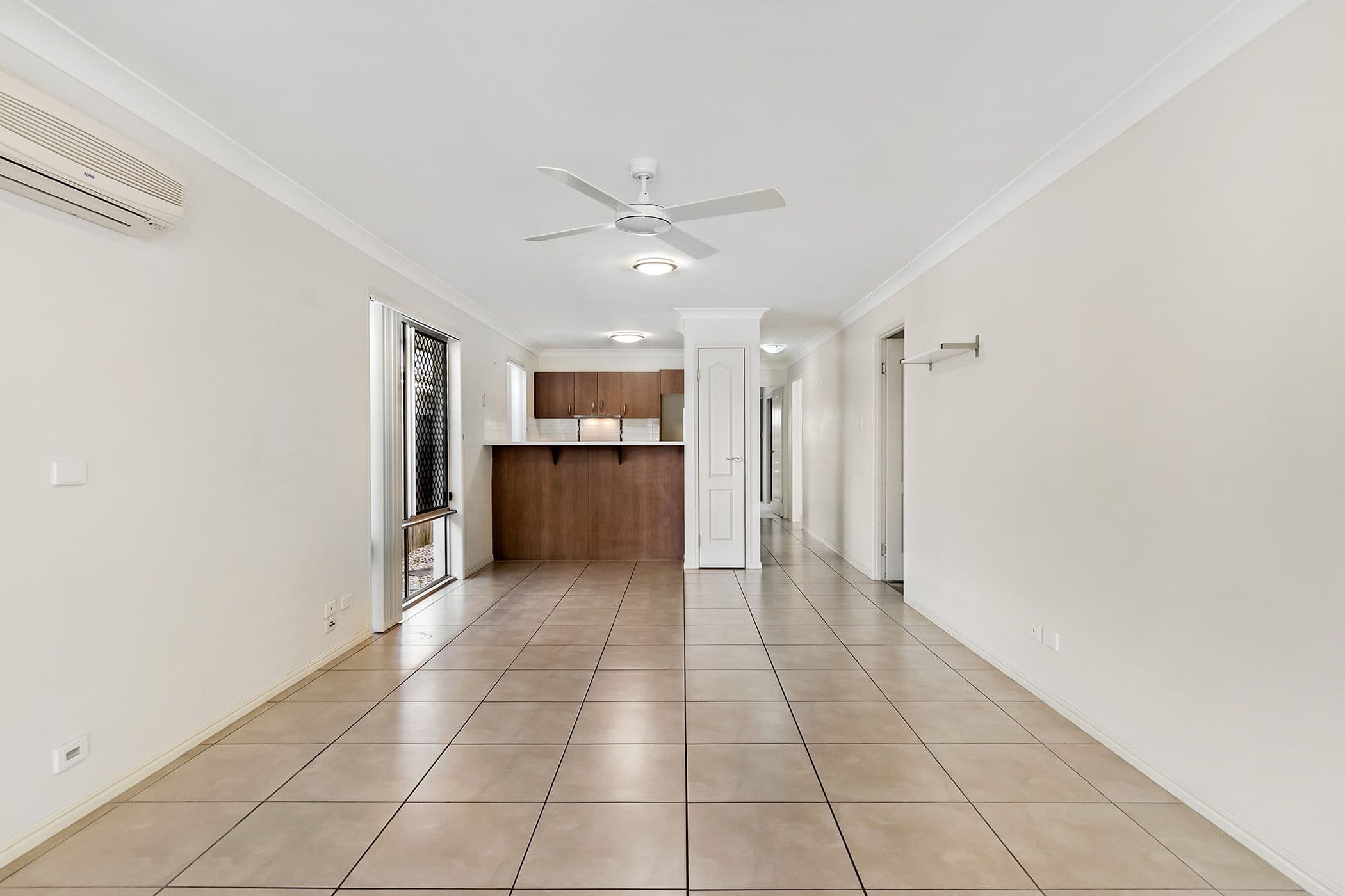 47 Creekside Drive, Springfield Lakes QLD 4300, Springfield Lakes - Thumbnail 4