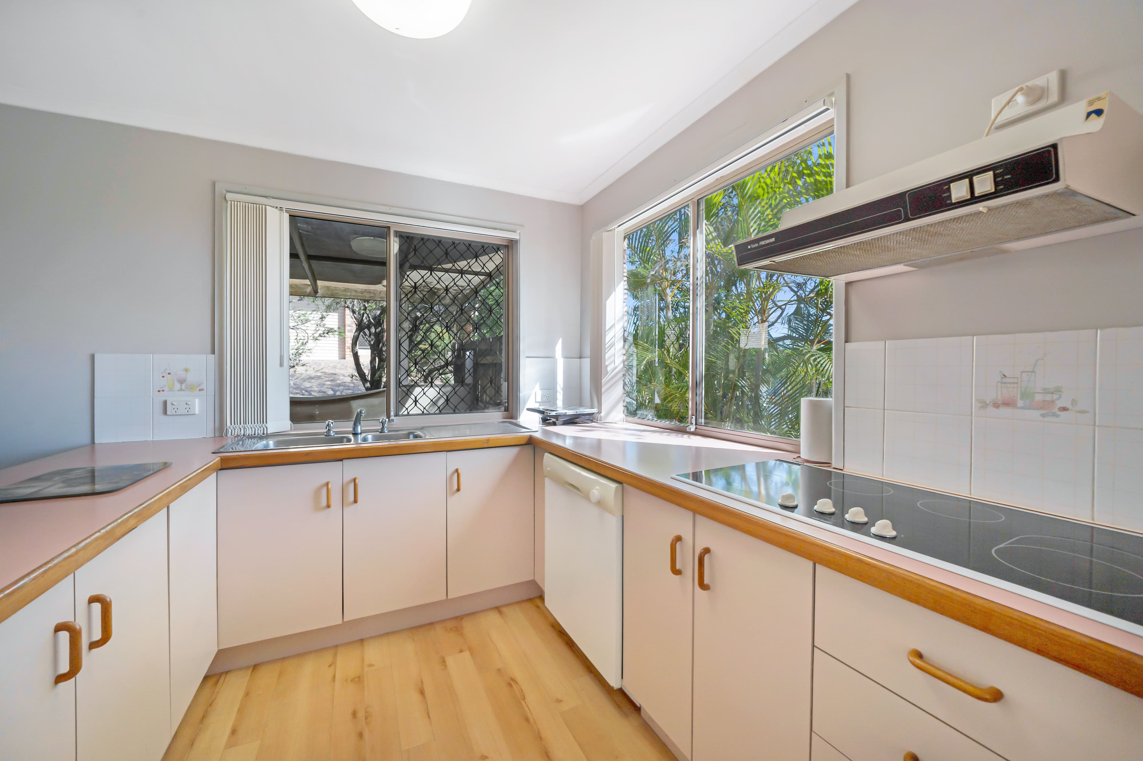 398 Chatswood Road, Shailer Park QLD 4128, Shailer Park - Thumbnail 2