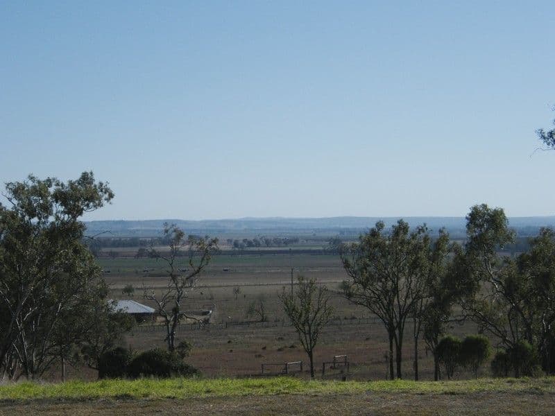 15 Sussex Drive, OAKEY QLD 4401, Oakey - Image 1