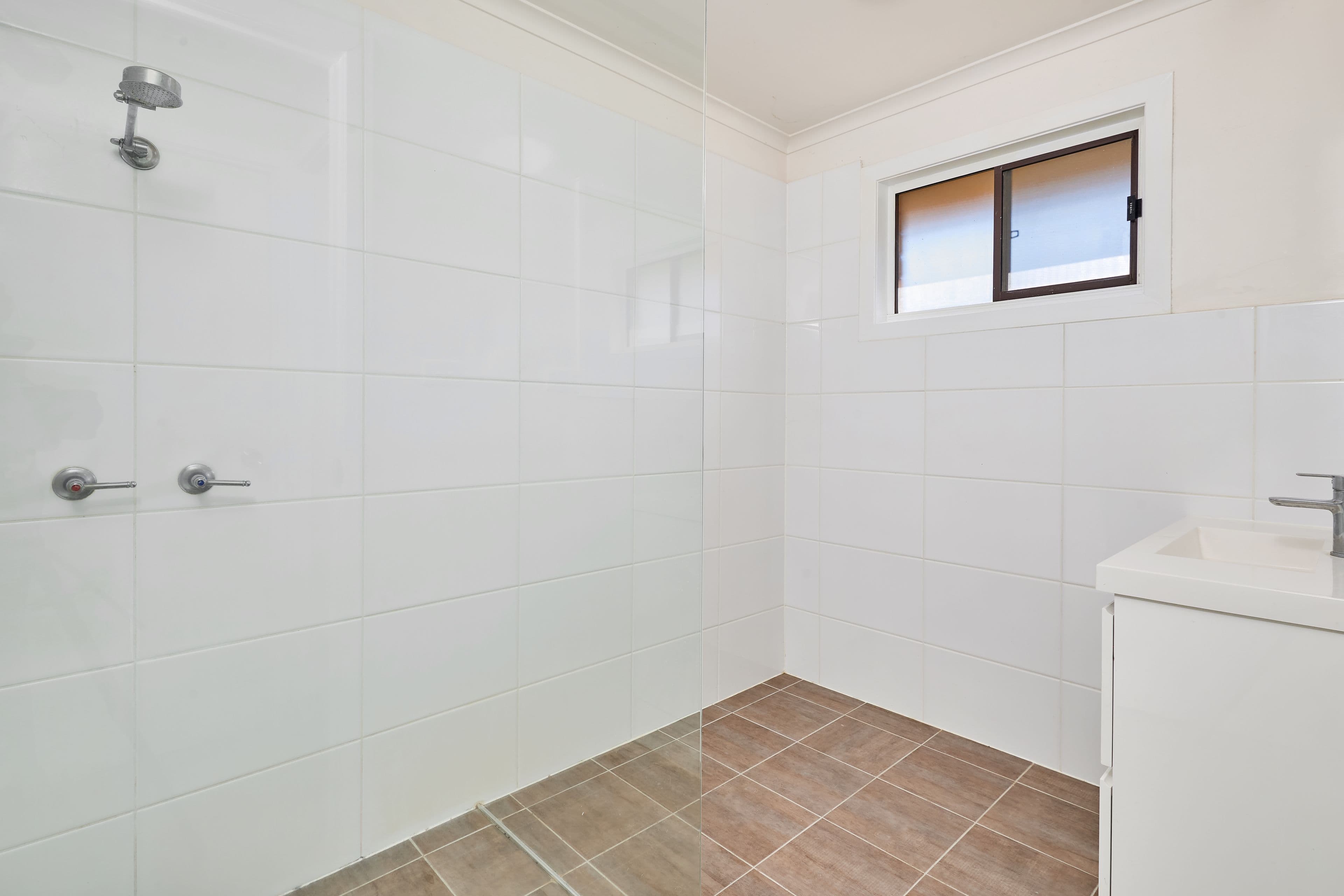 29 Forrest Street, Lake Albert NSW 2650, Lake Albert - Thumbnail 4
