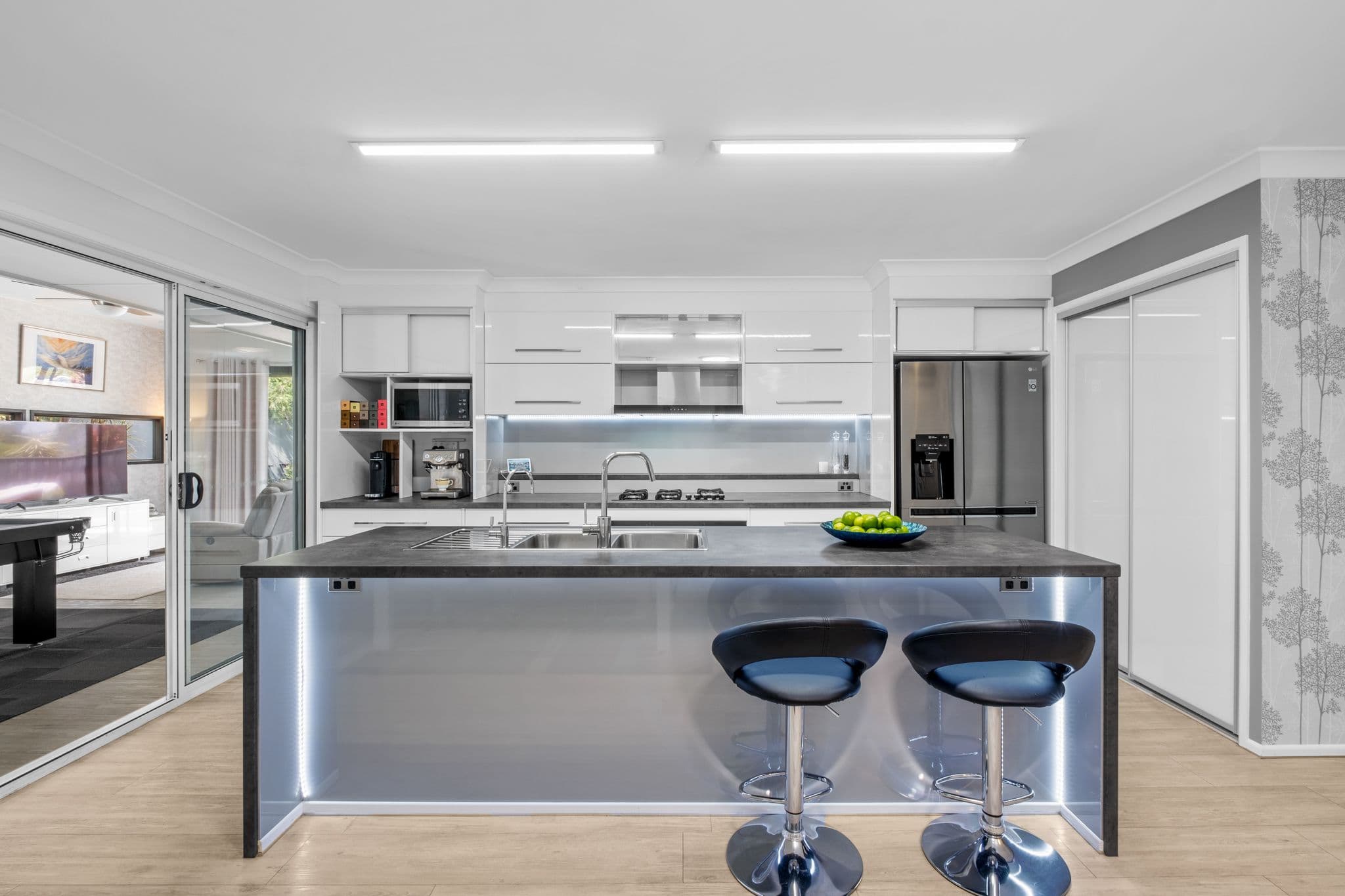 7 Cobb & Co Drive, Oxenford QLD 4210, Oxenford - Thumbnail 2