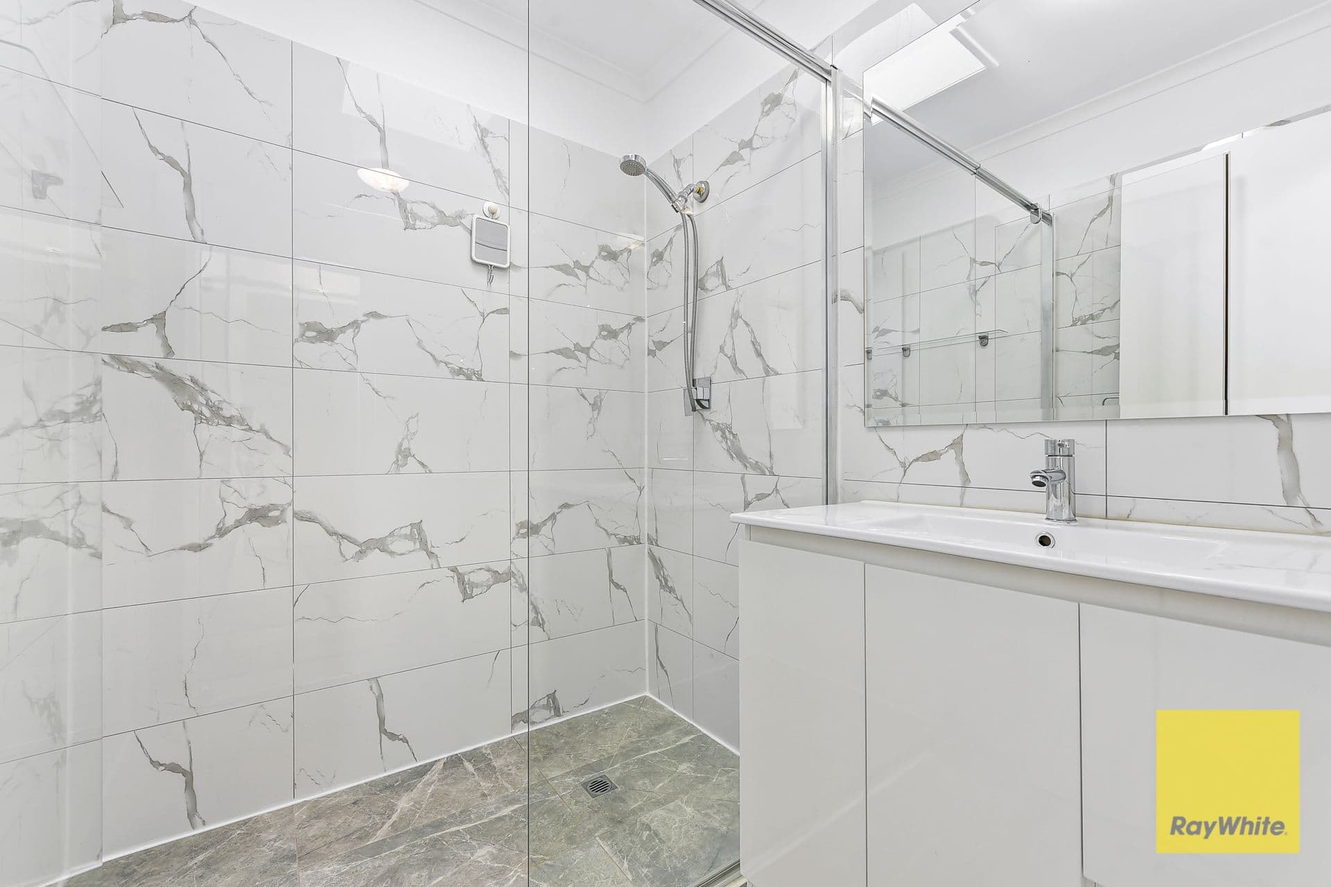 10 Sunnyside Avenue, Dandenong VIC 3175, Dandenong - Thumbnail 6