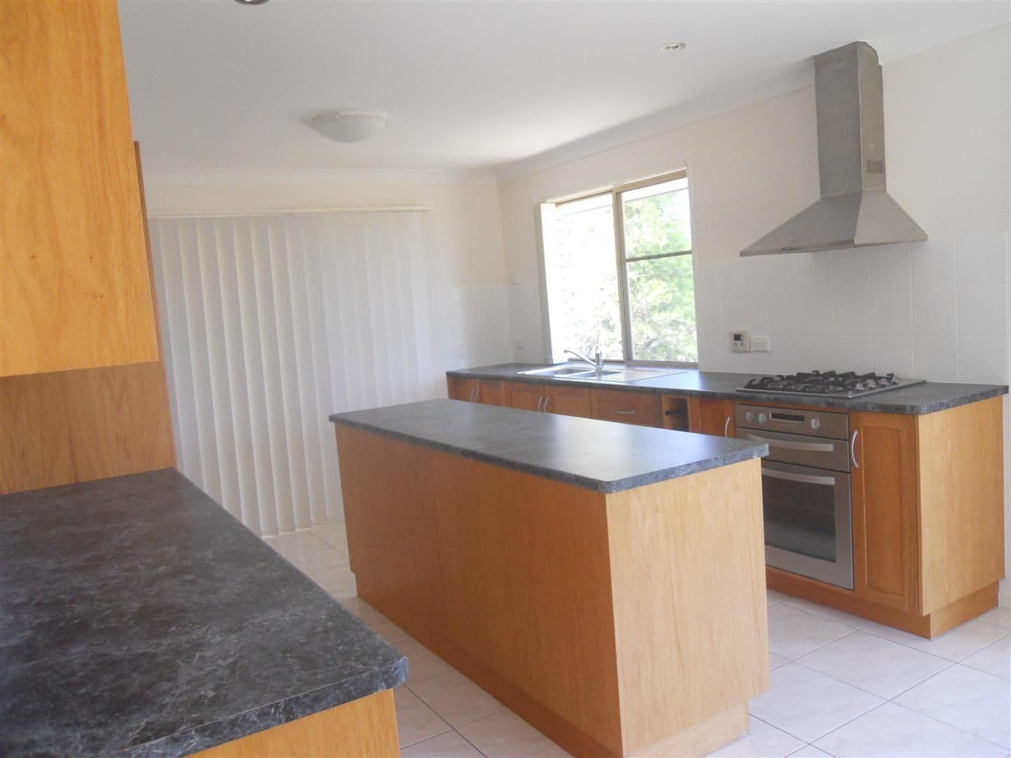 360 Aremby Road, BOULDERCOMBE QLD 4702, Bouldercombe - Thumbnail 2