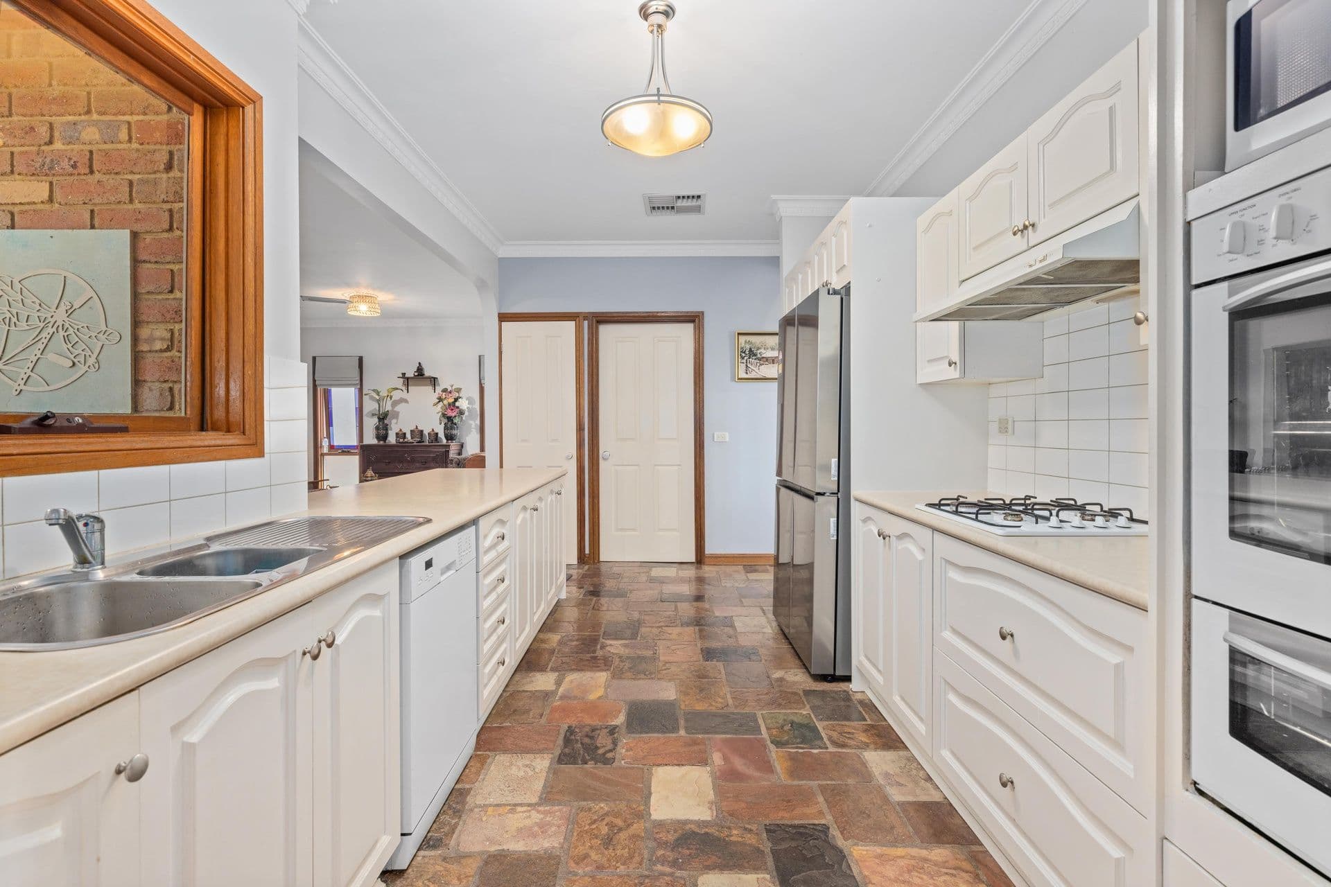 16 Lodge Crescent, Berwick VIC 3806, Berwick - Thumbnail 7