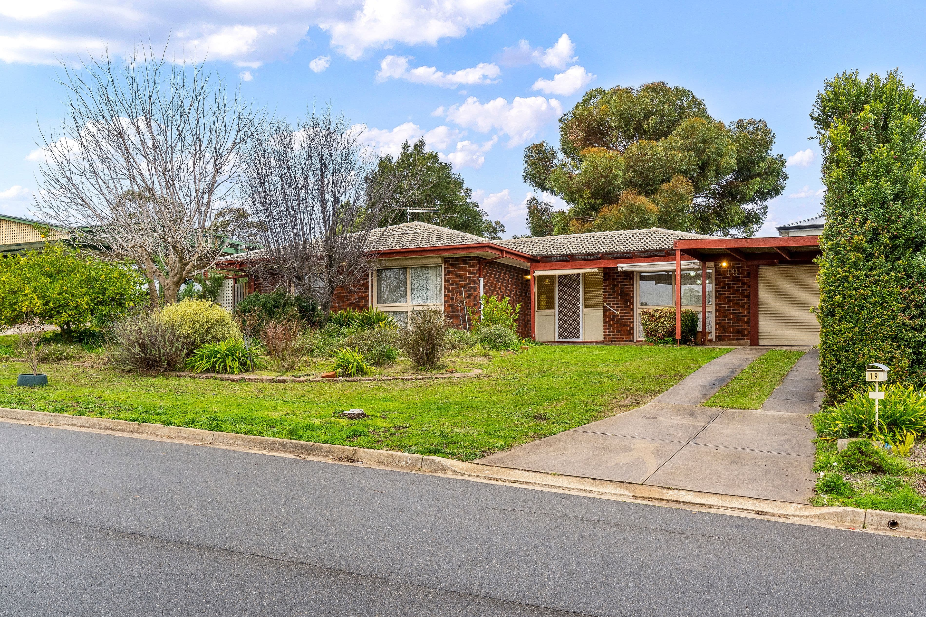 19 Wongabeena Drive, Surrey Downs SA 5126, Surrey Downs - Thumbnail 2