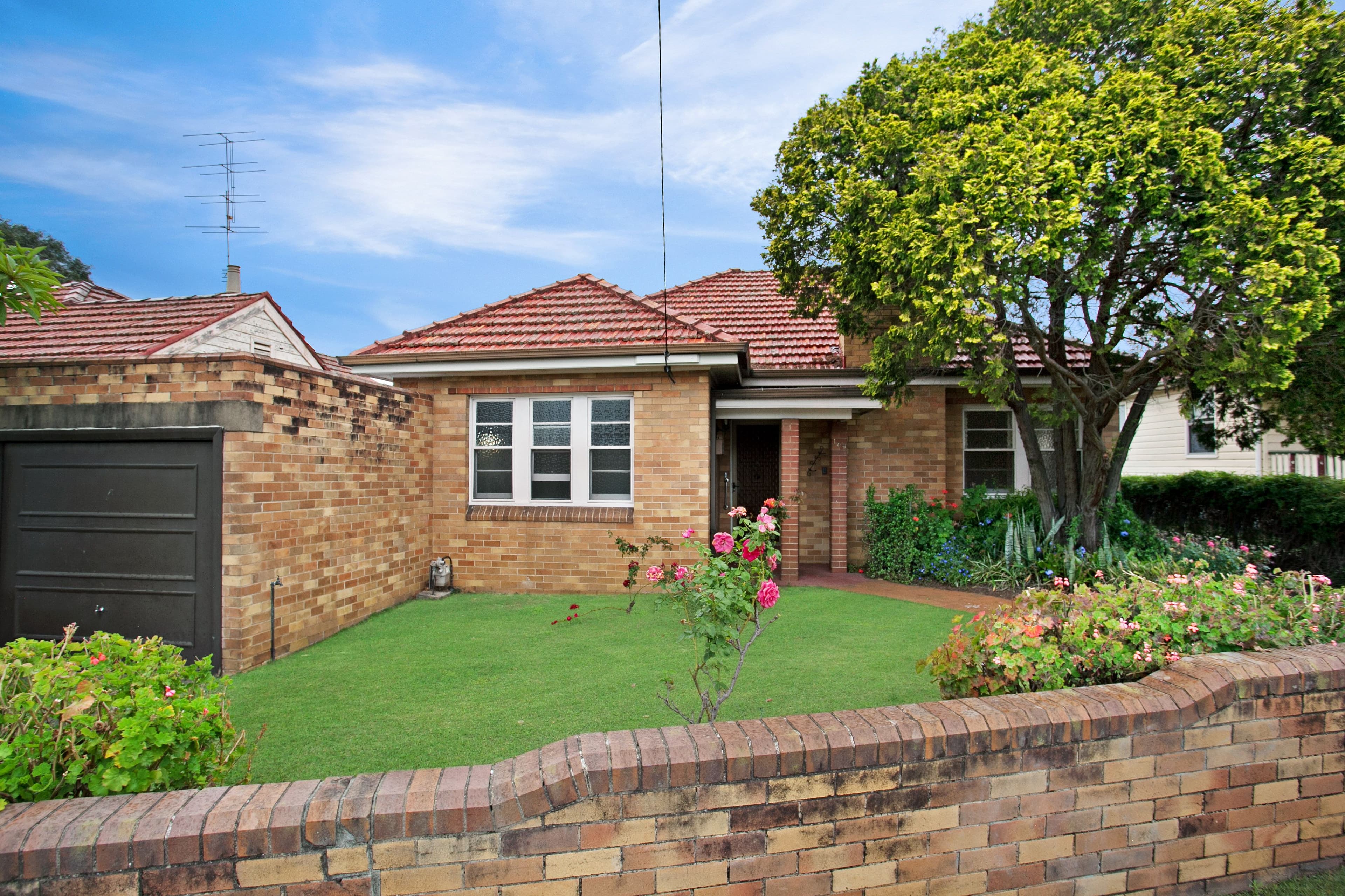 169 New England Highway, Rutherford - Image 1