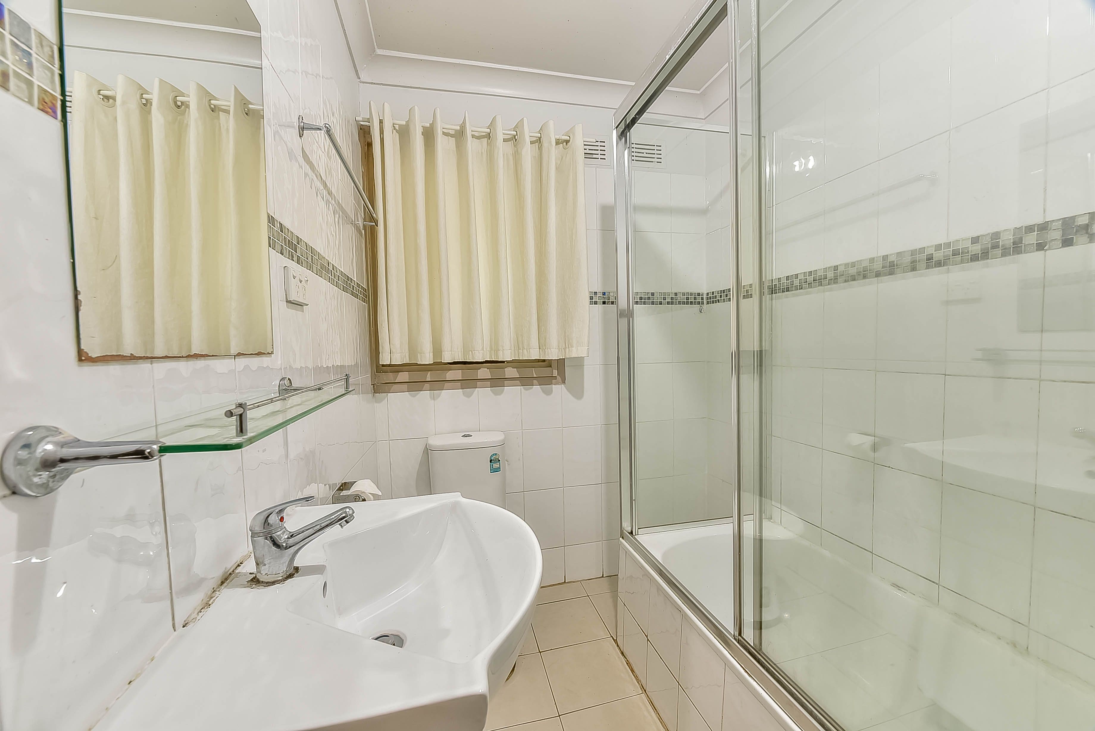 33 Tea Tree Crescent, Macquarie Fields - Thumbnail 6