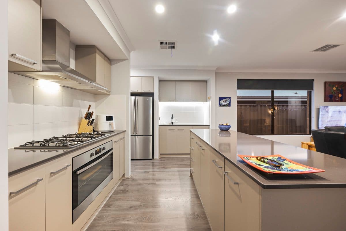 15 Broadgate Boulevard, Yanchep WA 6035, Yanchep - Thumbnail 6