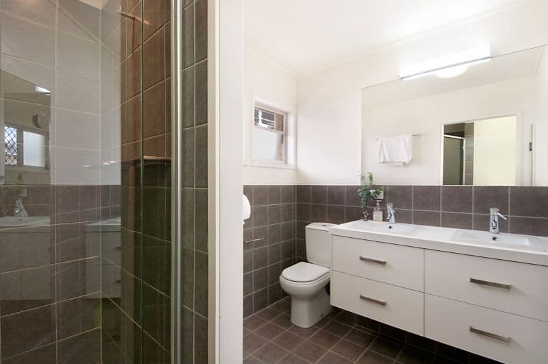 37 Venice Street, MERMAID BEACH QLD 4218, Mermaid Beach - Thumbnail 4