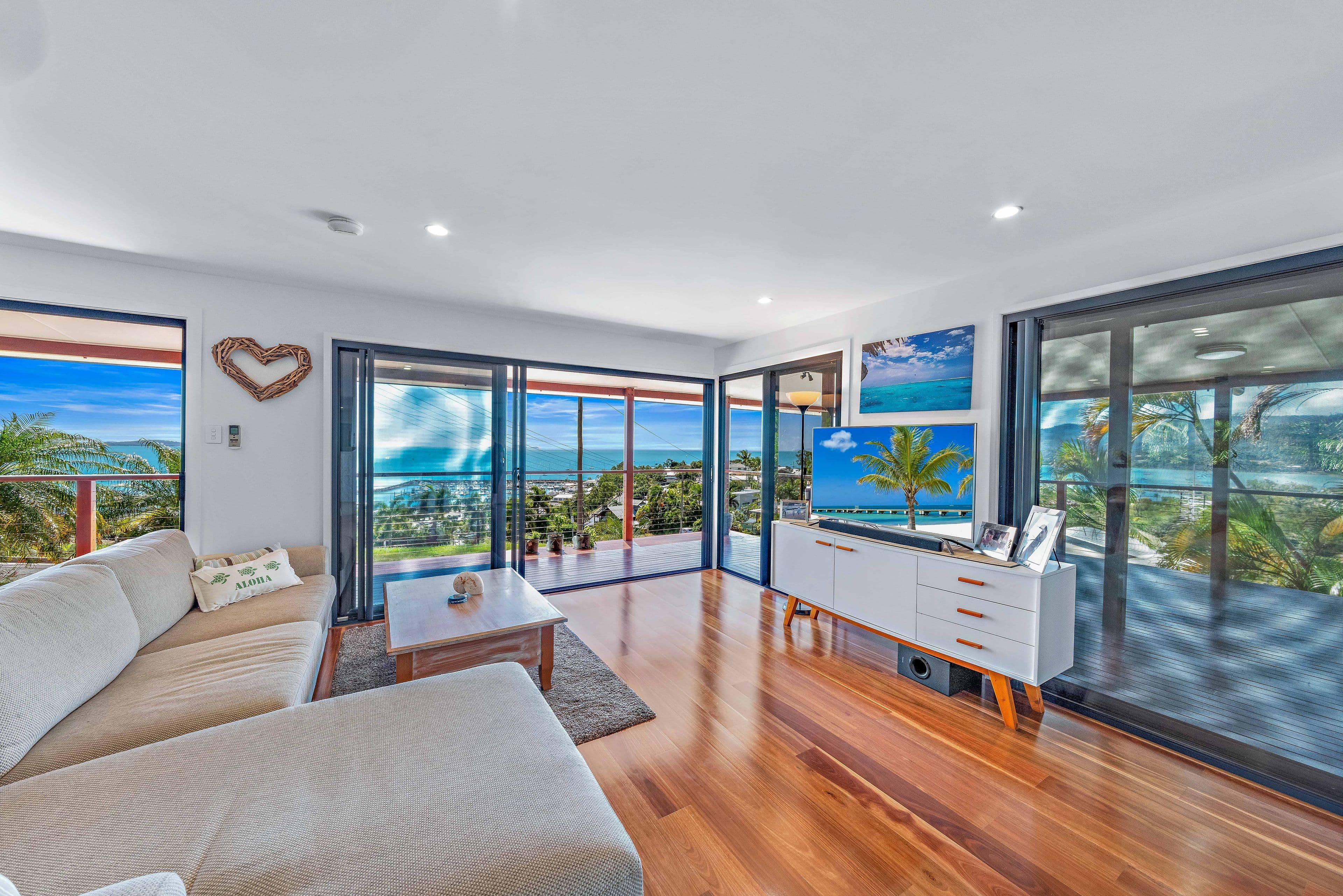9 Kara Crescent, Airlie Beach QLD 4802, Airlie Beach - Thumbnail 2
