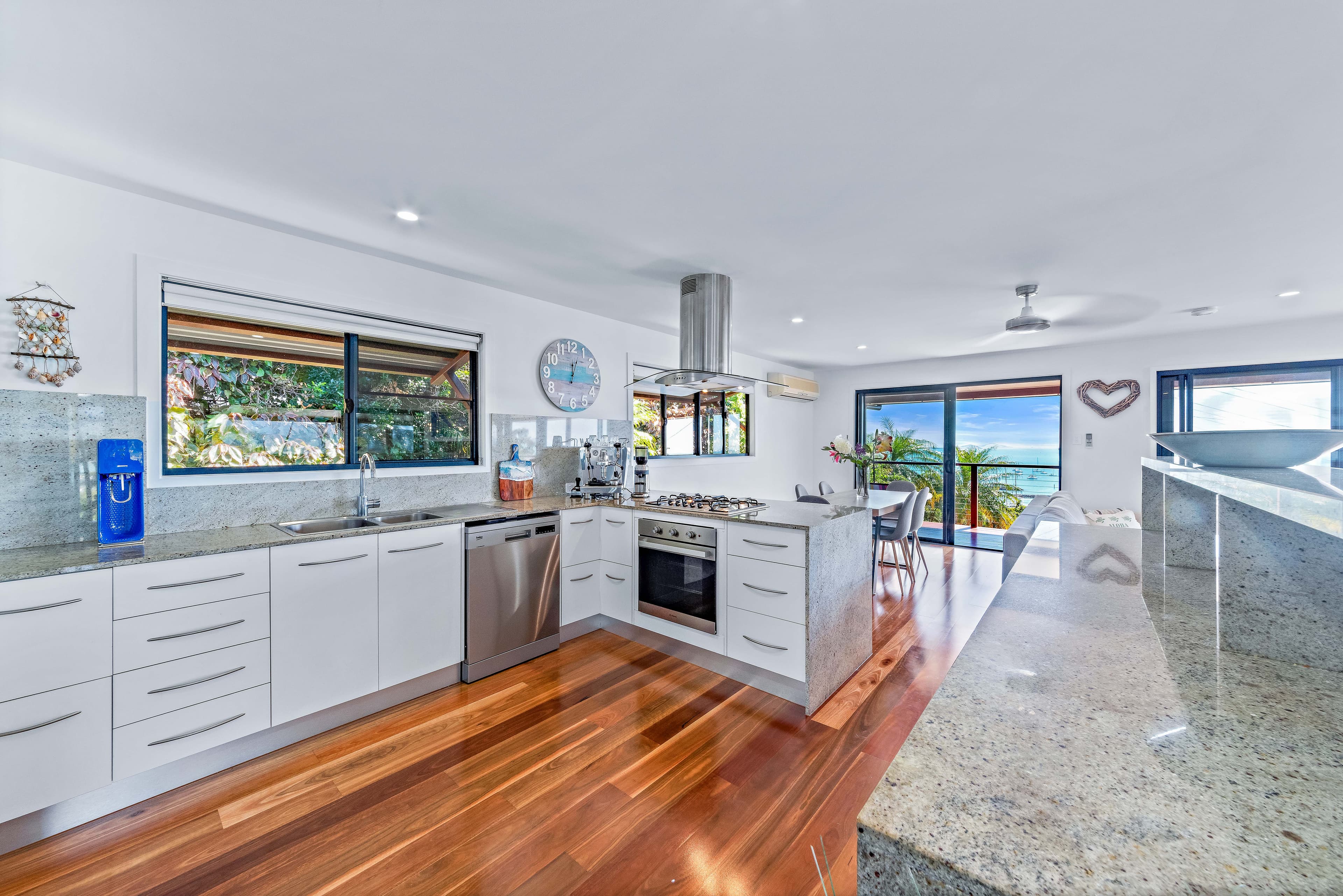 9 Kara Crescent, Airlie Beach QLD 4802, Airlie Beach - Thumbnail 4