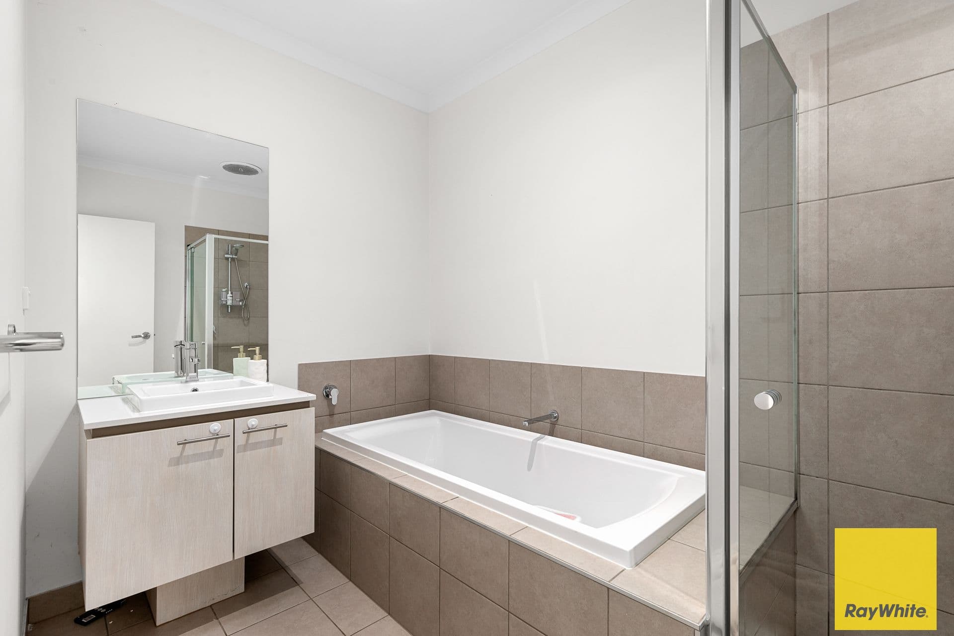 4 Belgravia Lane, Armstrong Creek VIC 3217, Armstrong Creek - Thumbnail 8