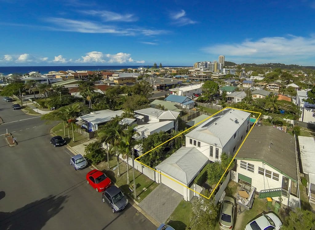 22 Sixth Avenue, PALM BEACH QLD 4221, Palm Beach - Thumbnail 2