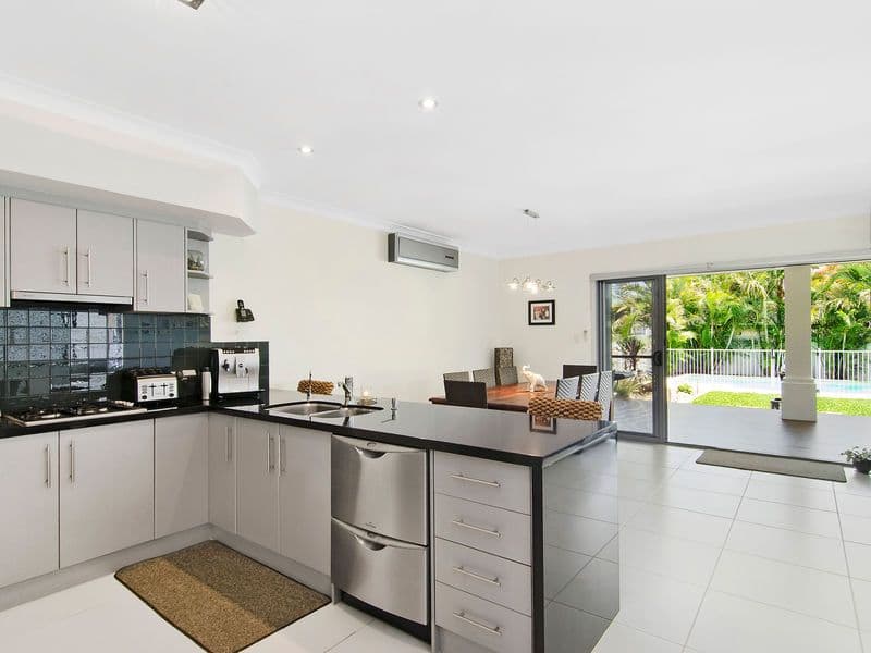22 Sixth Avenue, PALM BEACH QLD 4221, Palm Beach - Thumbnail 7