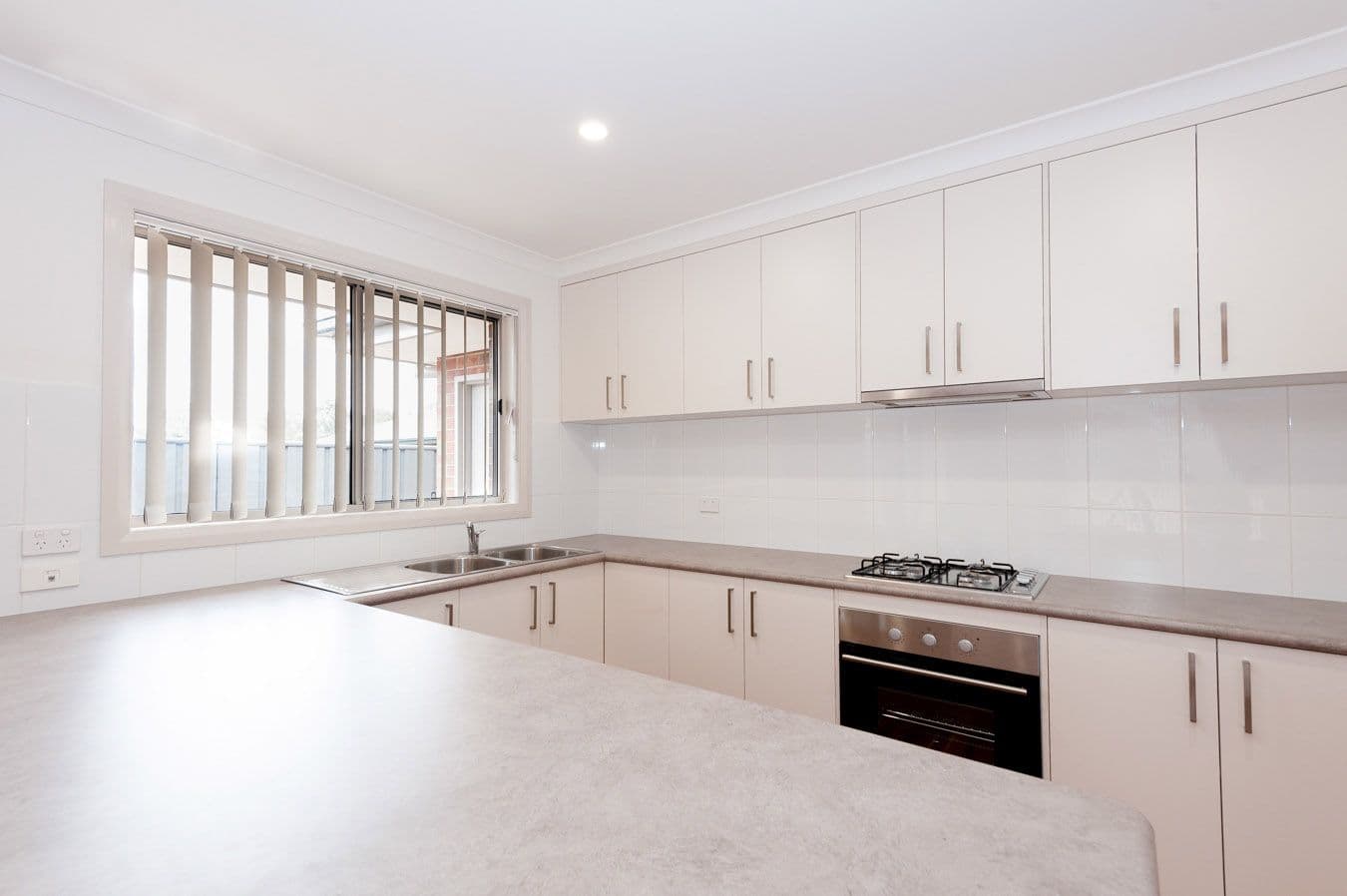 9 Knowles Court, Thurgoona - Thumbnail 2