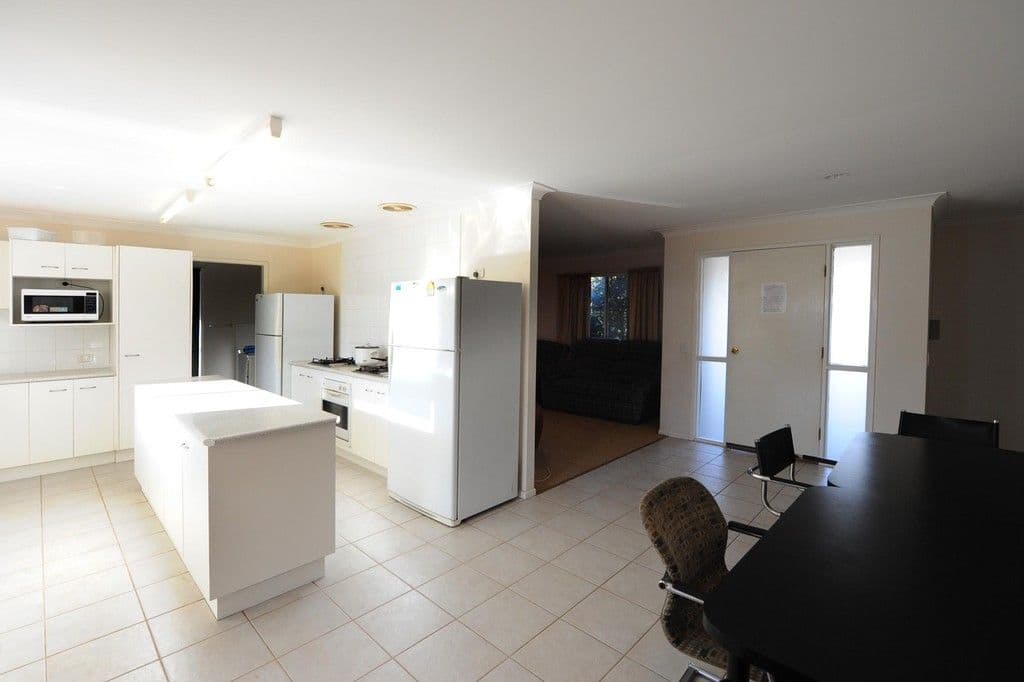 11 Hennenlotter Court, KEARNEYS SPRING QLD 4350, Kearneys Spring - Thumbnail 3