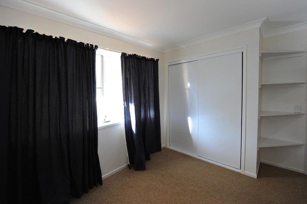 11 Hennenlotter Court, KEARNEYS SPRING QLD 4350, Kearneys Spring - Thumbnail 8