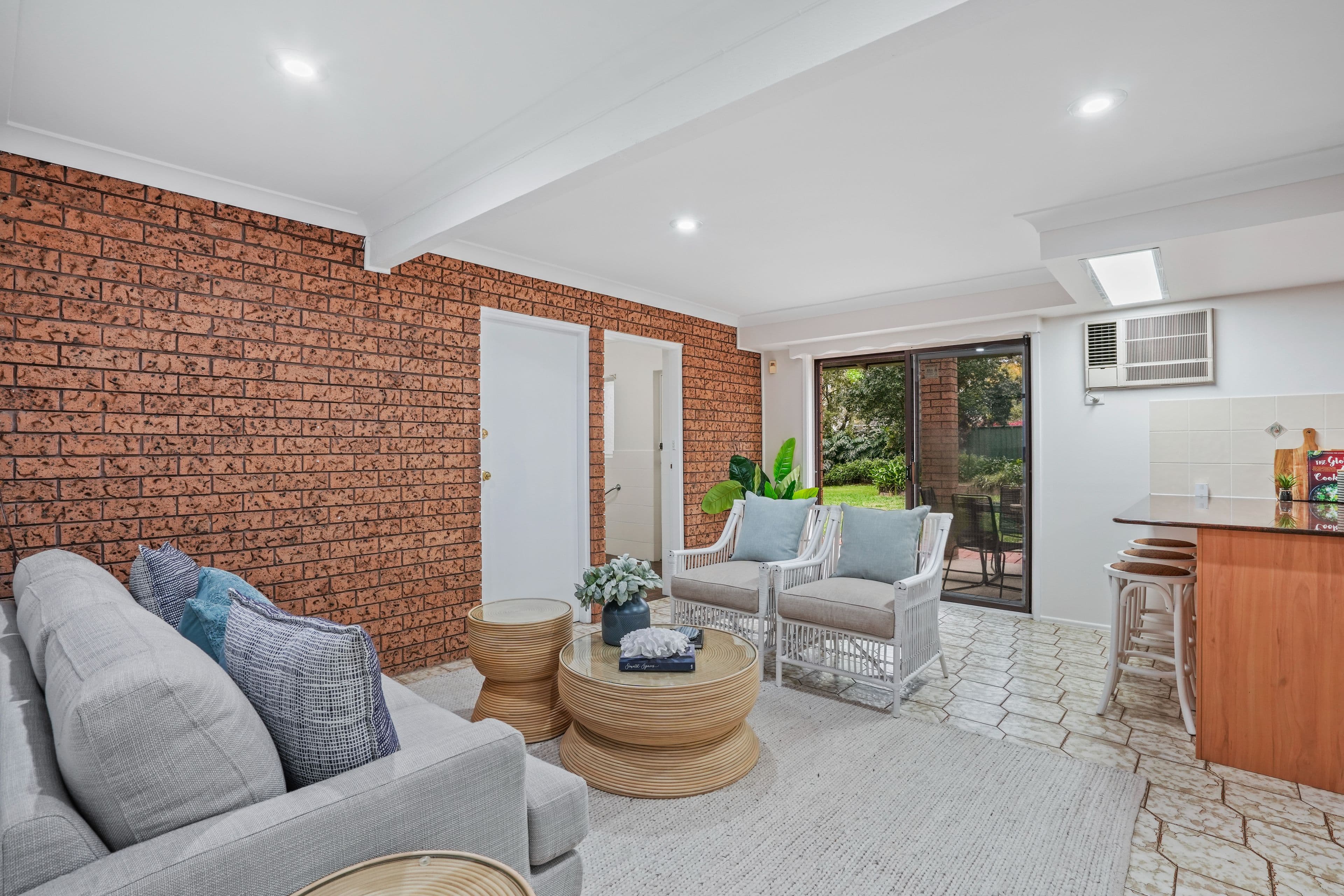 84 Fishburn Crescent, Castle Hill NSW 2154, Castle Hill - Thumbnail 7